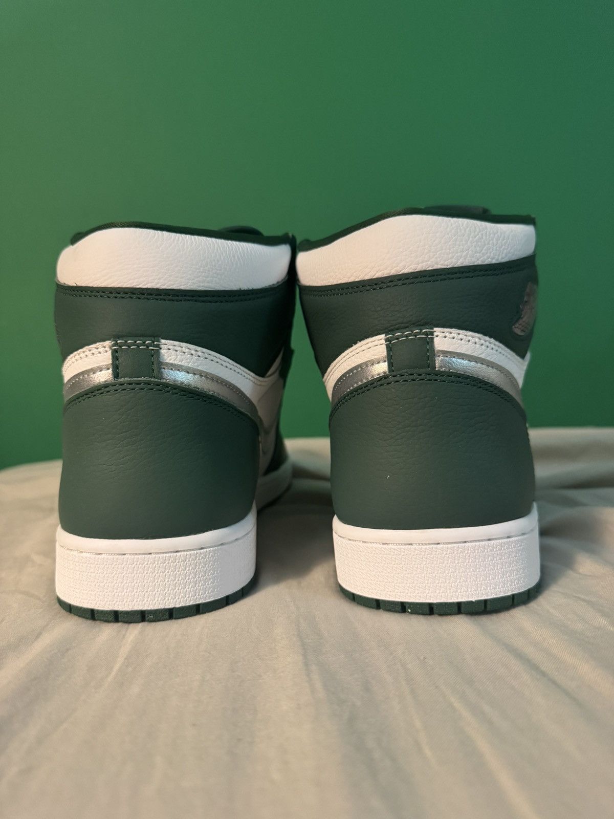 Jordan Brand Nike Air Jordan 1 High Gorge Green 2022 Size US 13 / EU 46 - 3 Thumbnail