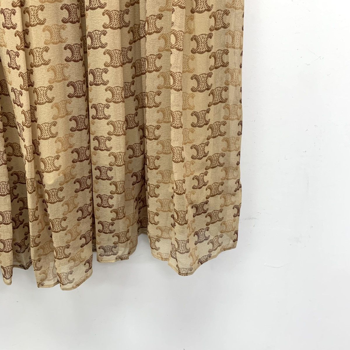 Celine Celine Brown logo Full Printed Mulberry Silk Skirt Size 25" / US 0 / IT 36 - 4 Thumbnail