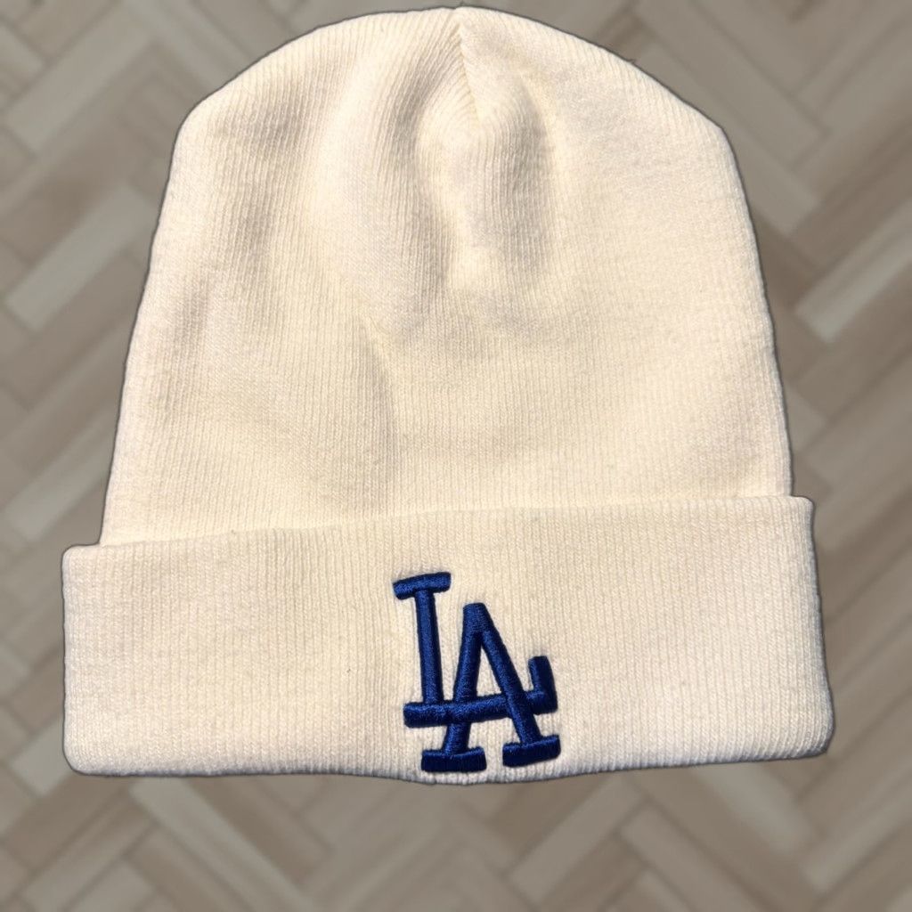 Vintage VINTAGE Los Angeles Dodgers Logo Beanie White USA Unisex Adults One Size White Beanie Logo Dodgers USA Accessories Size ONE SIZE - 1 Thumbnail