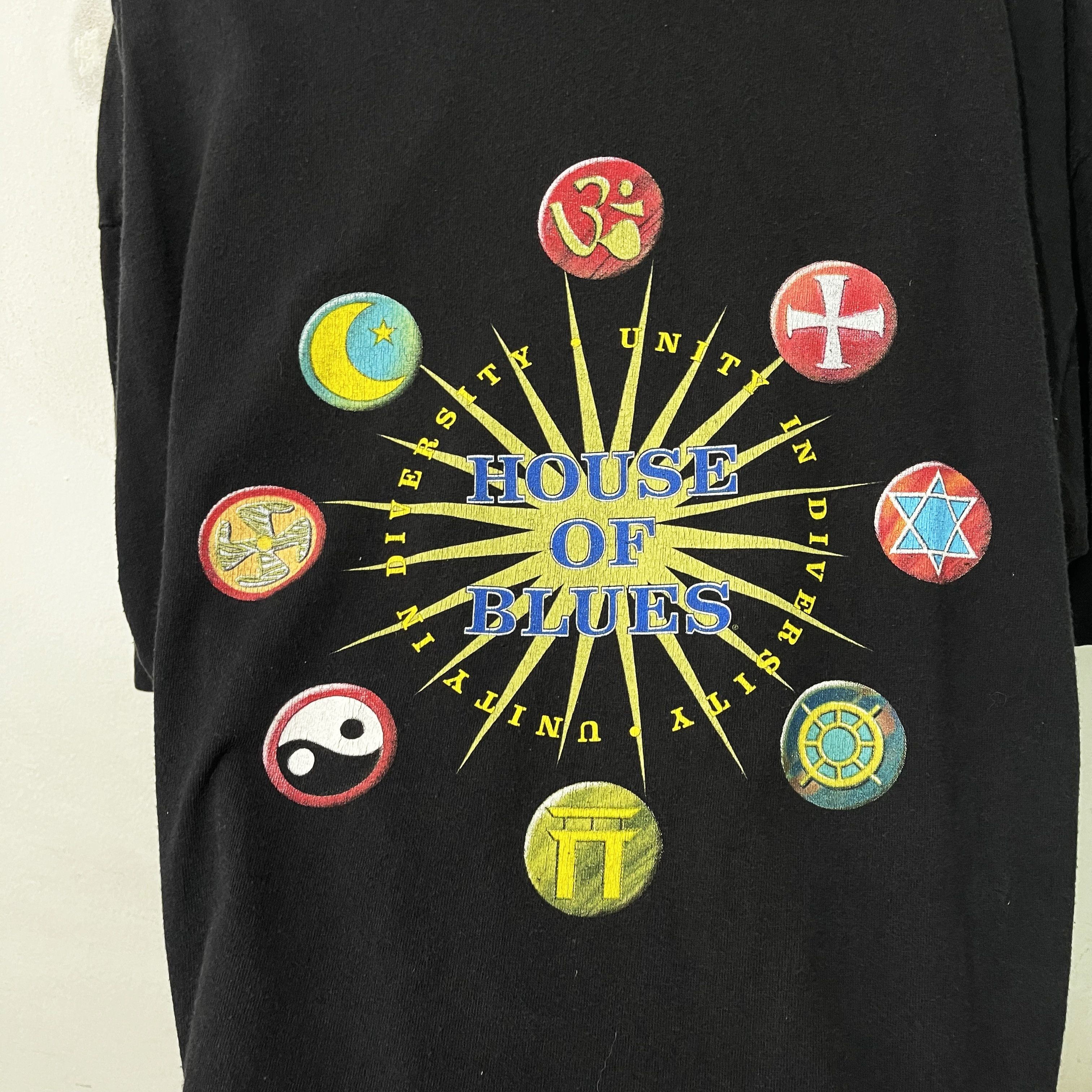 Vintage Vintage 90s House of Blues Unity in Diversity Shirt Size US XL / EU 56 / 4 - 2 Thumbnail