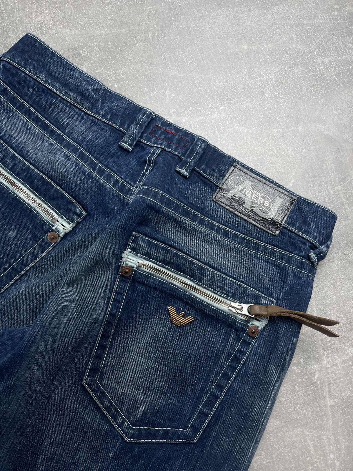 Armani Armani Jeans Vintage Indigo Blue Denim Zipper Pocket Jeans Size US 32 / EU 48 - 5 Thumbnail