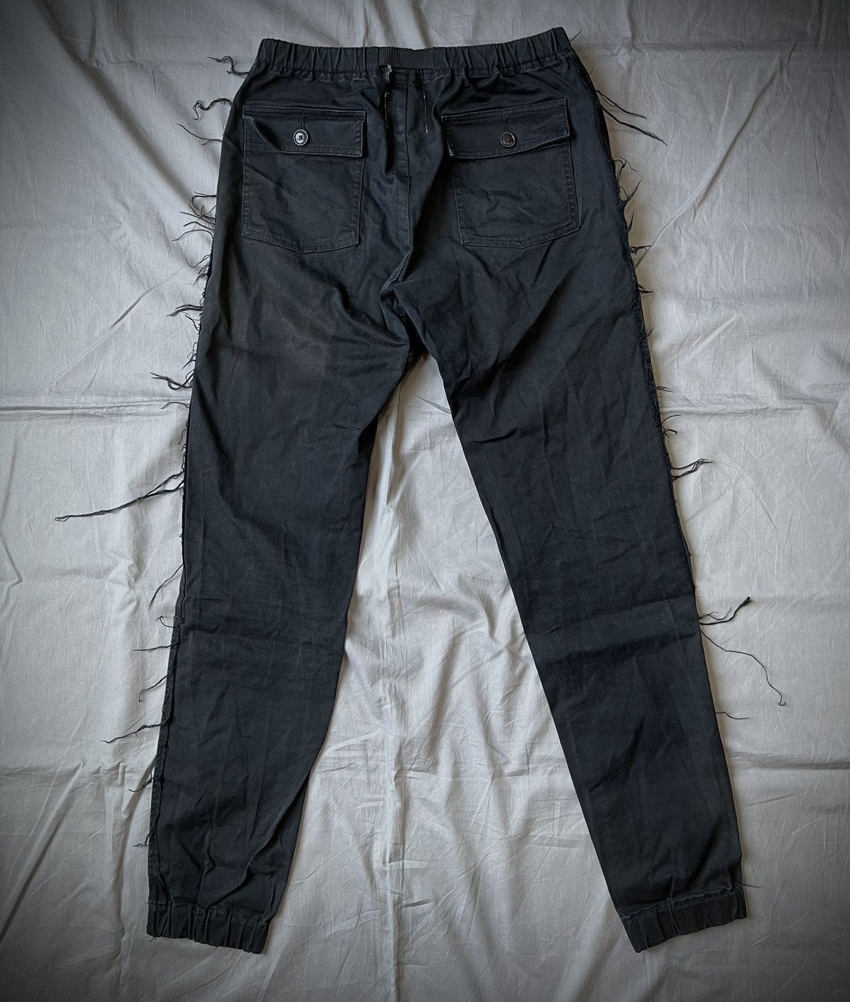 Takahiromiyashita The Soloist. Takahiro Miyashita TheSoloist 18SS Fringe Joggers Size US 32 / EU 48 - 2 Thumbnail