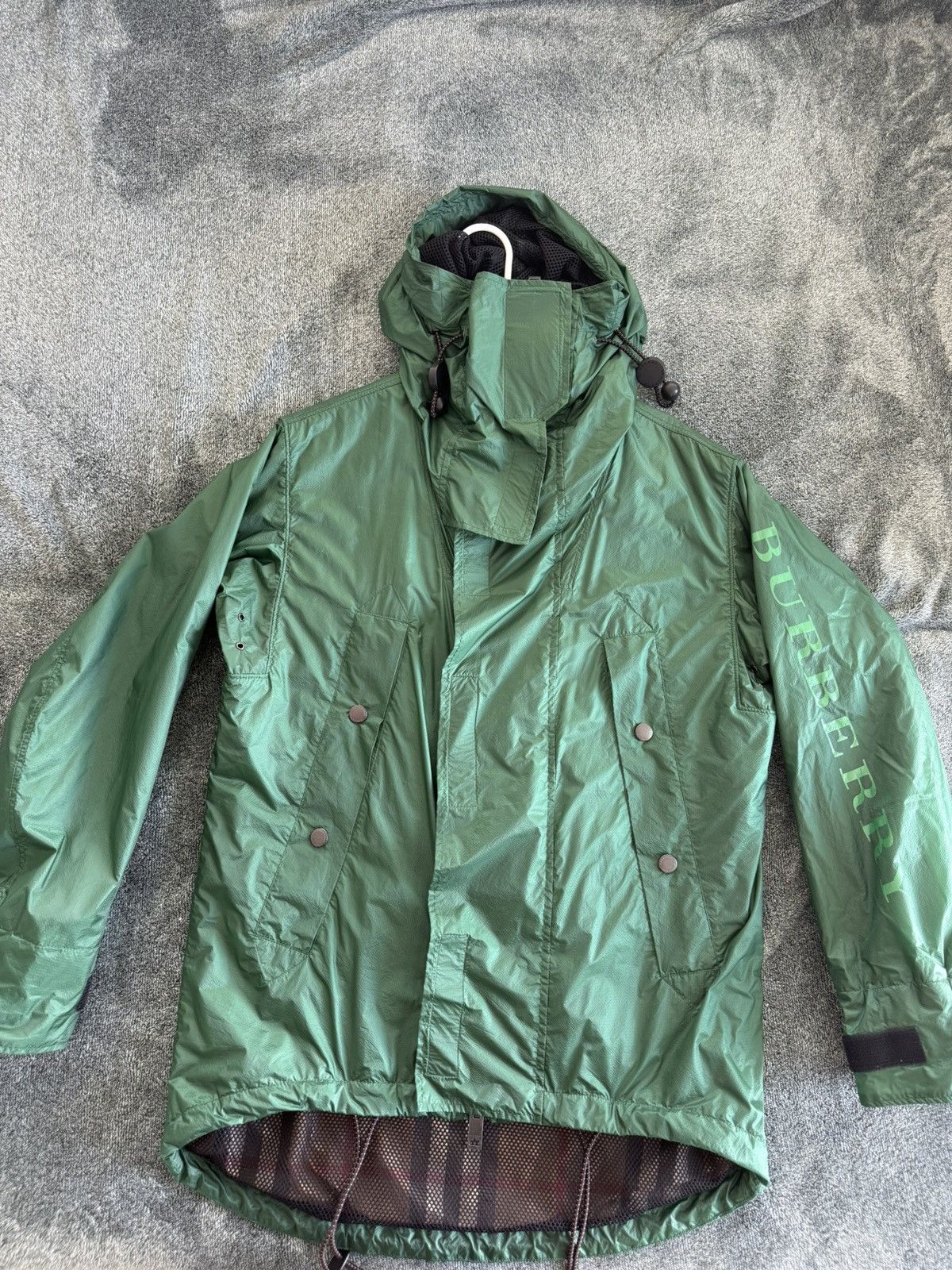Burberry Burberry Green Windbreaker Size US XL / EU 56 / 4 - 1 Thumbnail