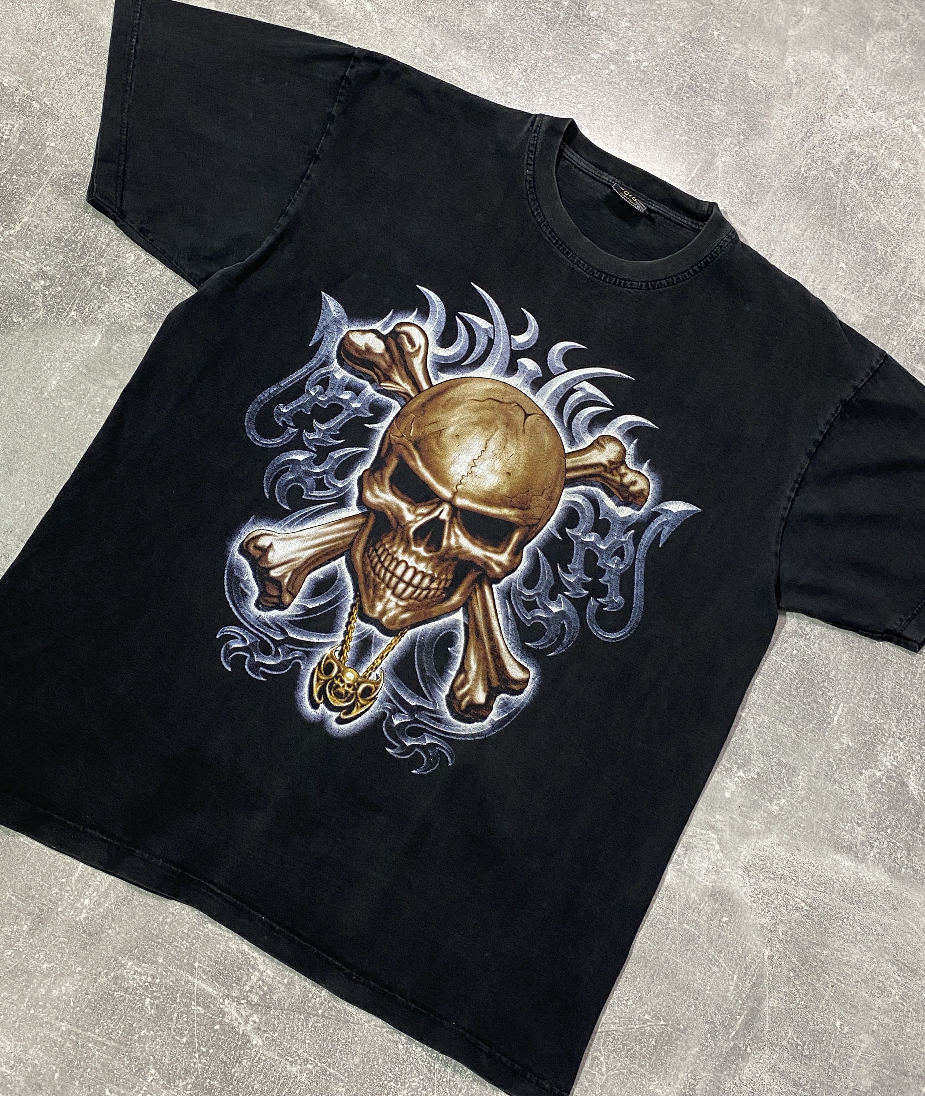 Vintage Vintage Y2K Big Skull Punch Logo T-shirt Size US XL / EU 56 / 4 - 2 Thumbnail