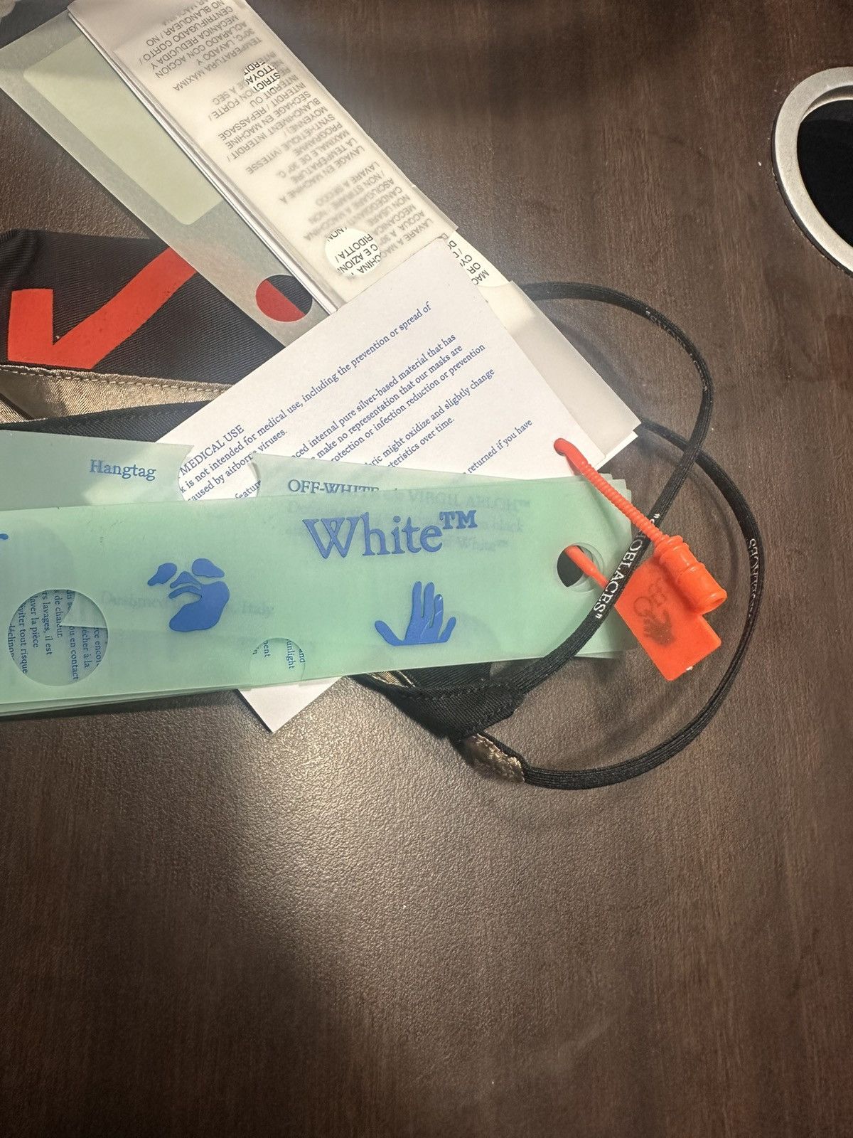 Off-White Off white face mask brand new. Size ONE SIZE - 4 Thumbnail