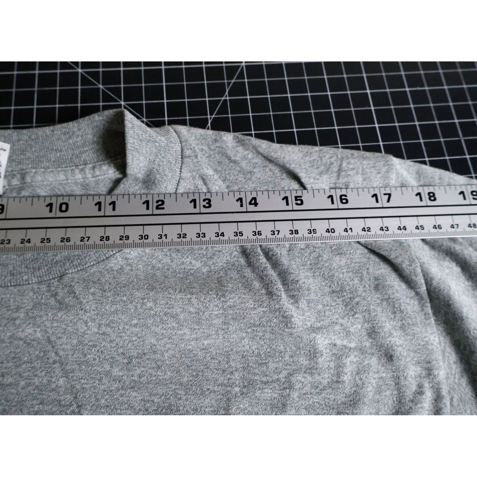Vintage VINTAGE Stroh's Beer T-Shirt Mens Large Gray 80s Retro Logo 80s City Short Sleeve Crew Neck Cotton Blend Polyester Single Stitch Medallion Tag Size US S / EU 44-46 / 1 - 7 Thumbnail