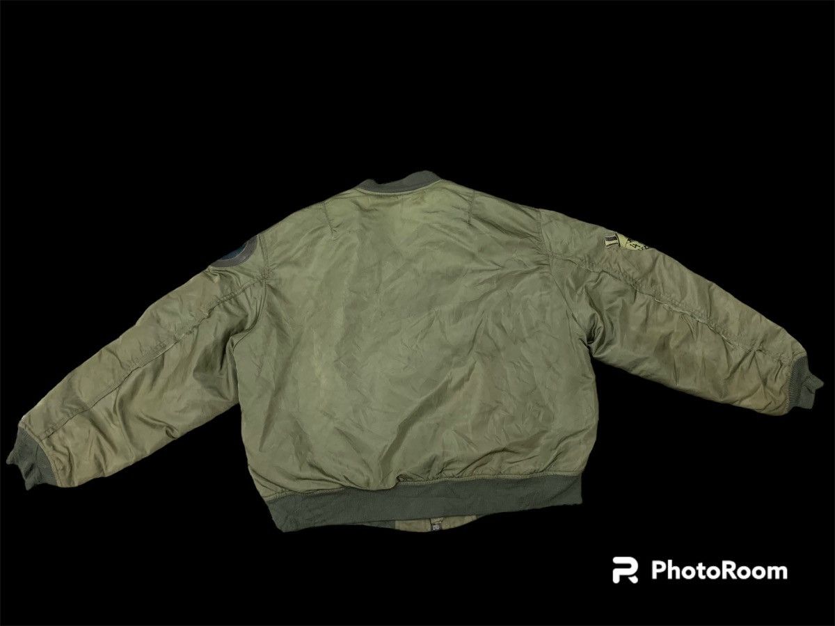 Avirex 80s AVIREX MA-1 7 PATCHES BOMBER JACKET RARE DISTRESSED Size US M / EU 48-50 / 2 - 2 Thumbnail