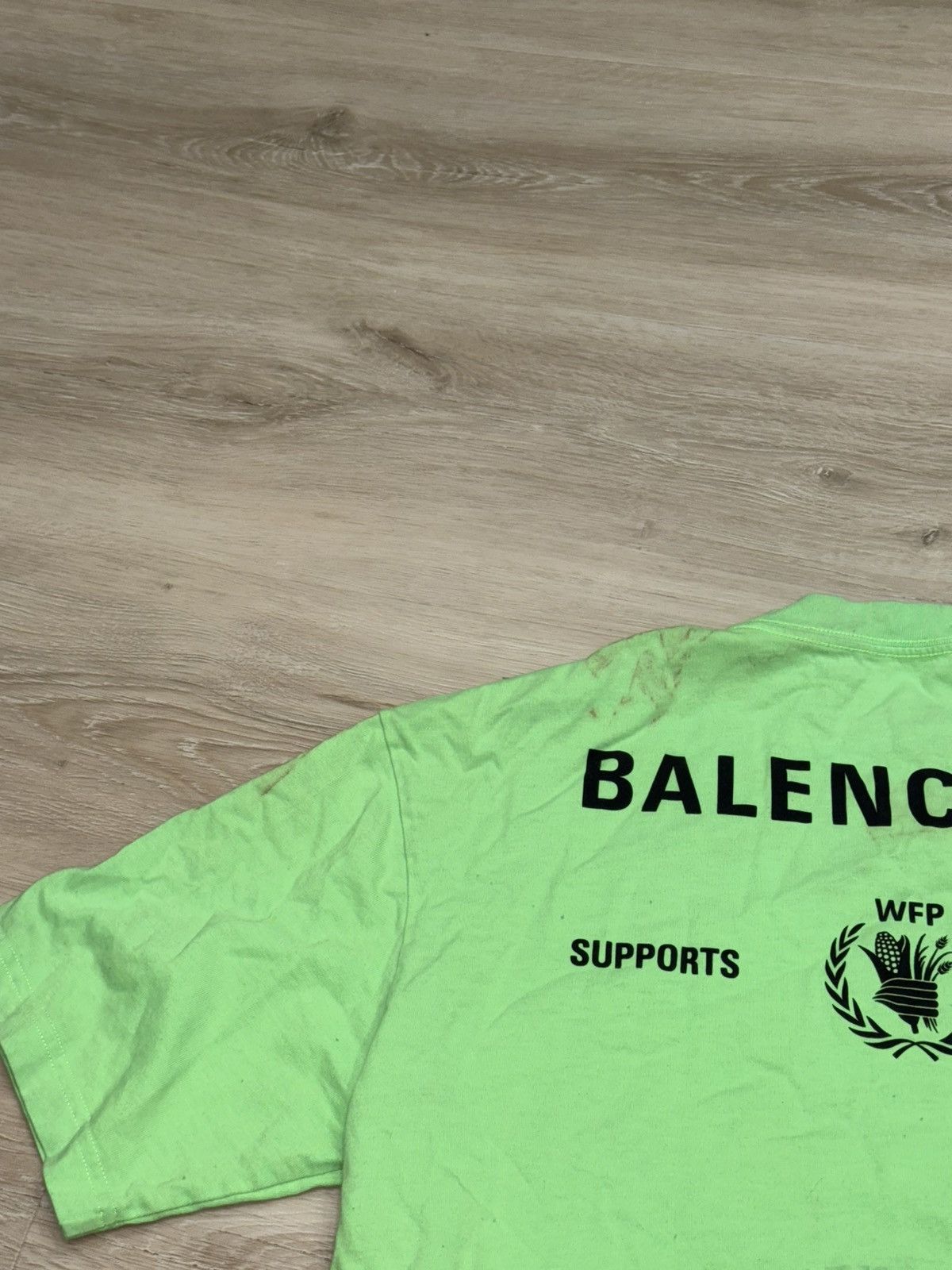 Balenciaga Balenciaga WFP World Food Programme Tee Size US M / EU 48-50 / 2 - 11 Thumbnail