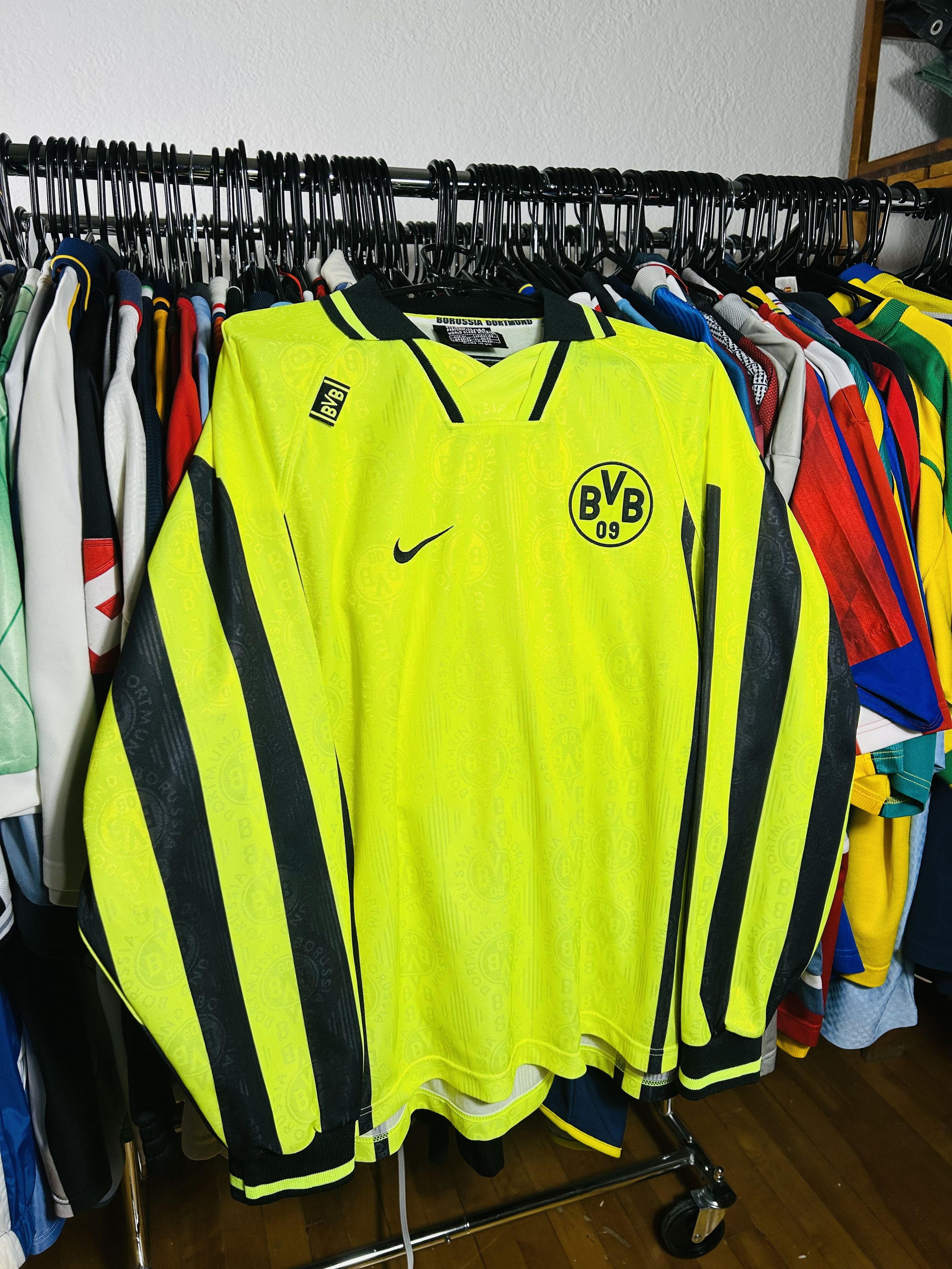 Nike Bvb 1996/97 Home Player Spec Jersey Size US XL / EU 56 / 4 - 1 Thumbnail