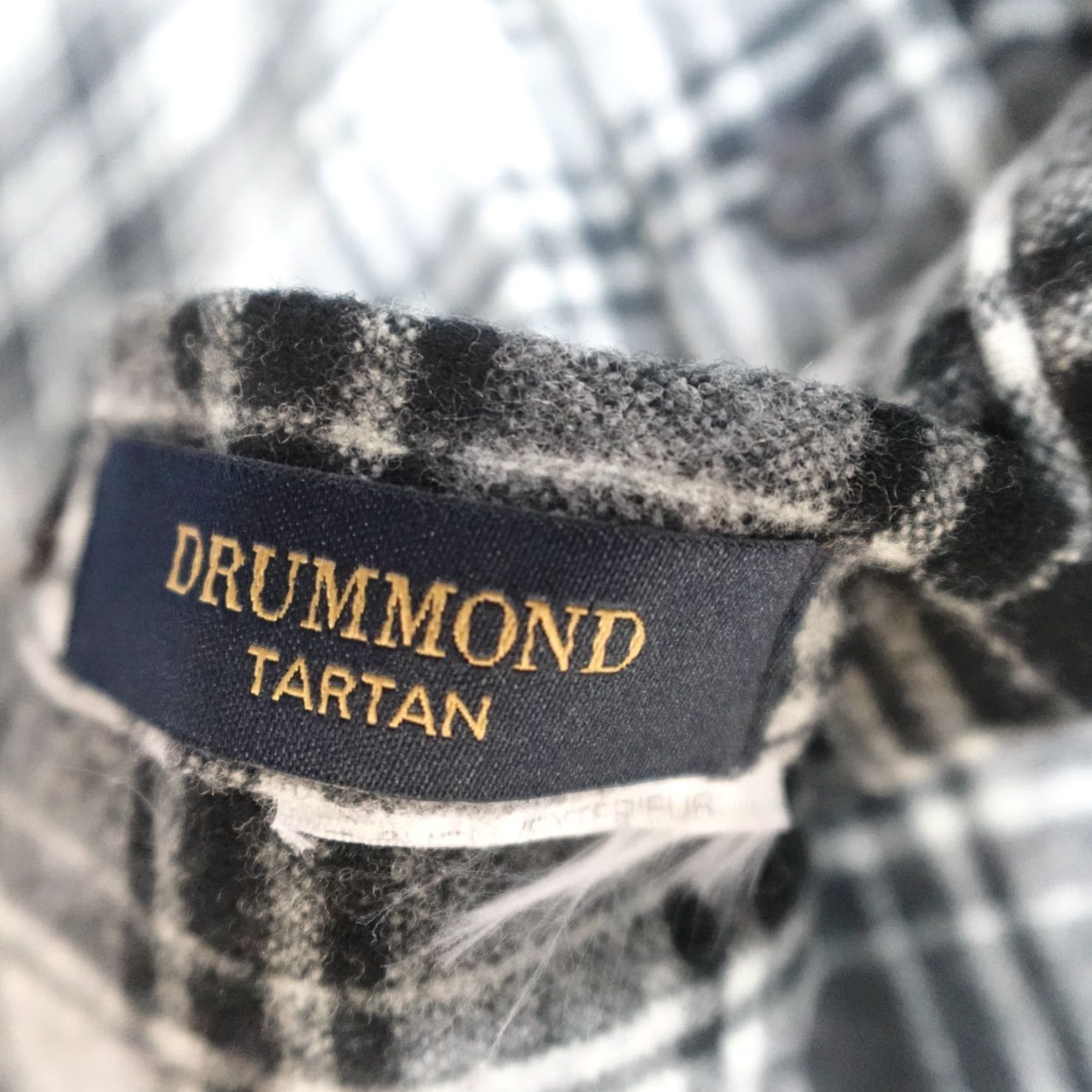 Pendleton VINTAGE Pendleton Shirt Men Small Gray Black Plaid Wool Drummond Tartan Fireside Button Down Size US S / EU 44-46 / 1 - 4 Thumbnail