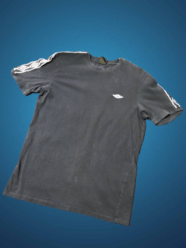 Umbro Vintage Umbro Y2K Logo Classic Fit Polo Size L Size US L / EU 52-54 / 3 - 1 Thumbnail