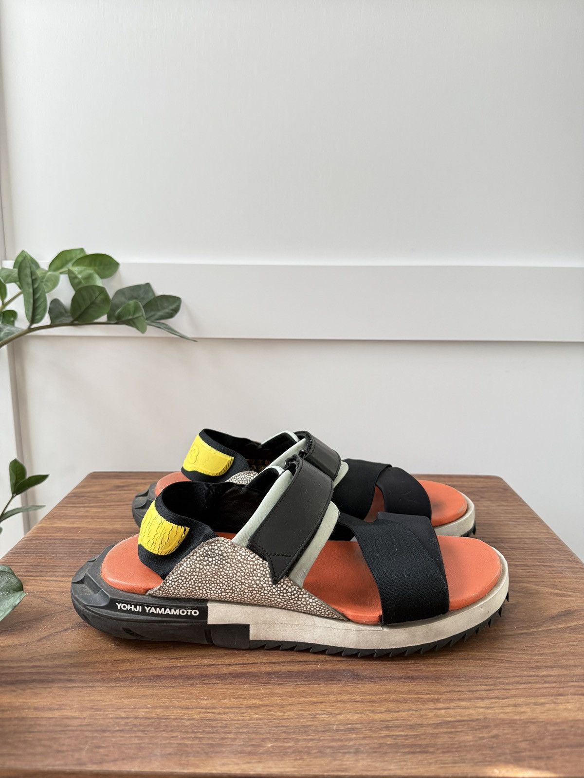 Y-3 Orange Stingray Kahoe Sandal Size US 8 / EU 41 - 2 Thumbnail