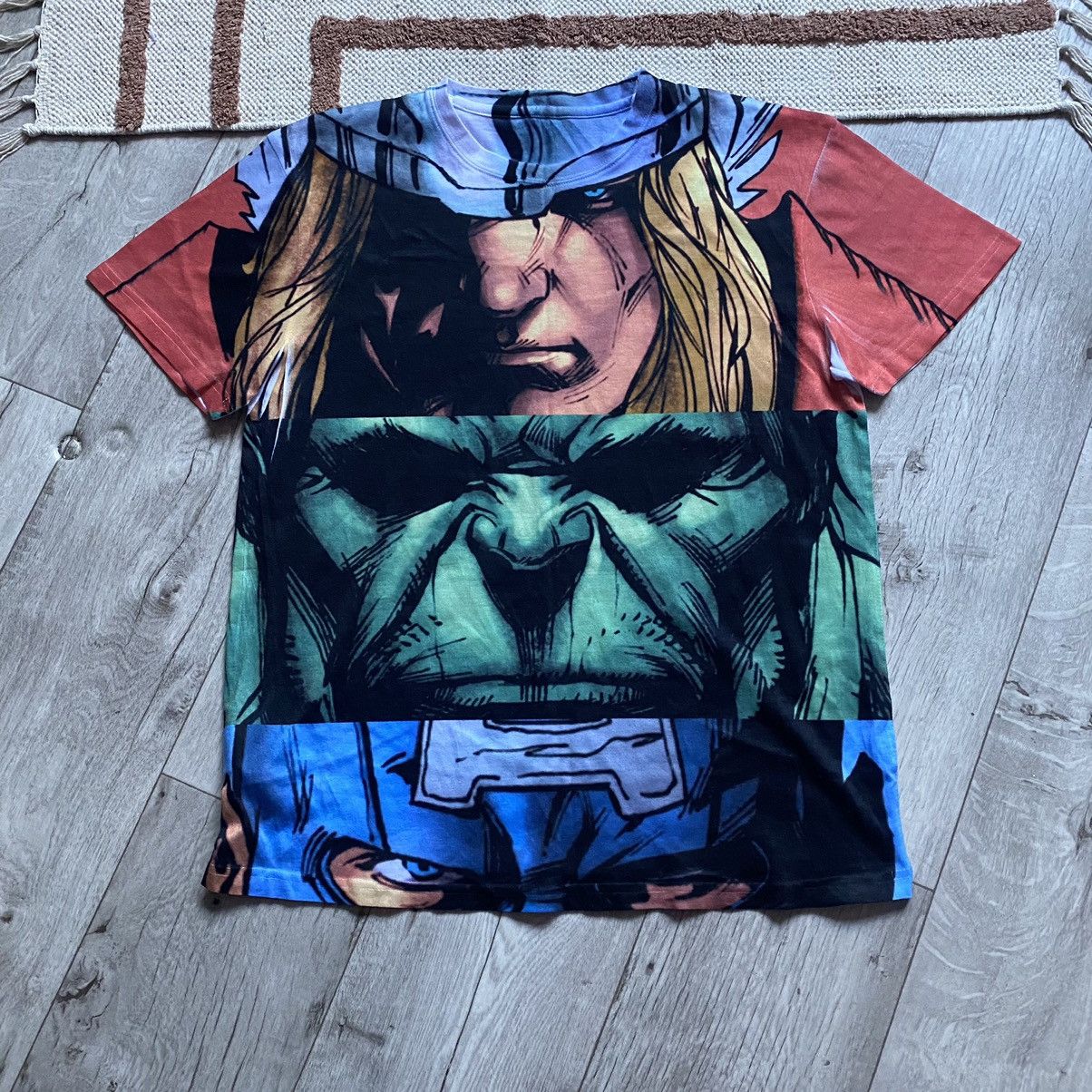 DC Comics DC COMICS FULL PRINT T SHIRT Size US L / EU 52-54 / 3 - 1 Thumbnail