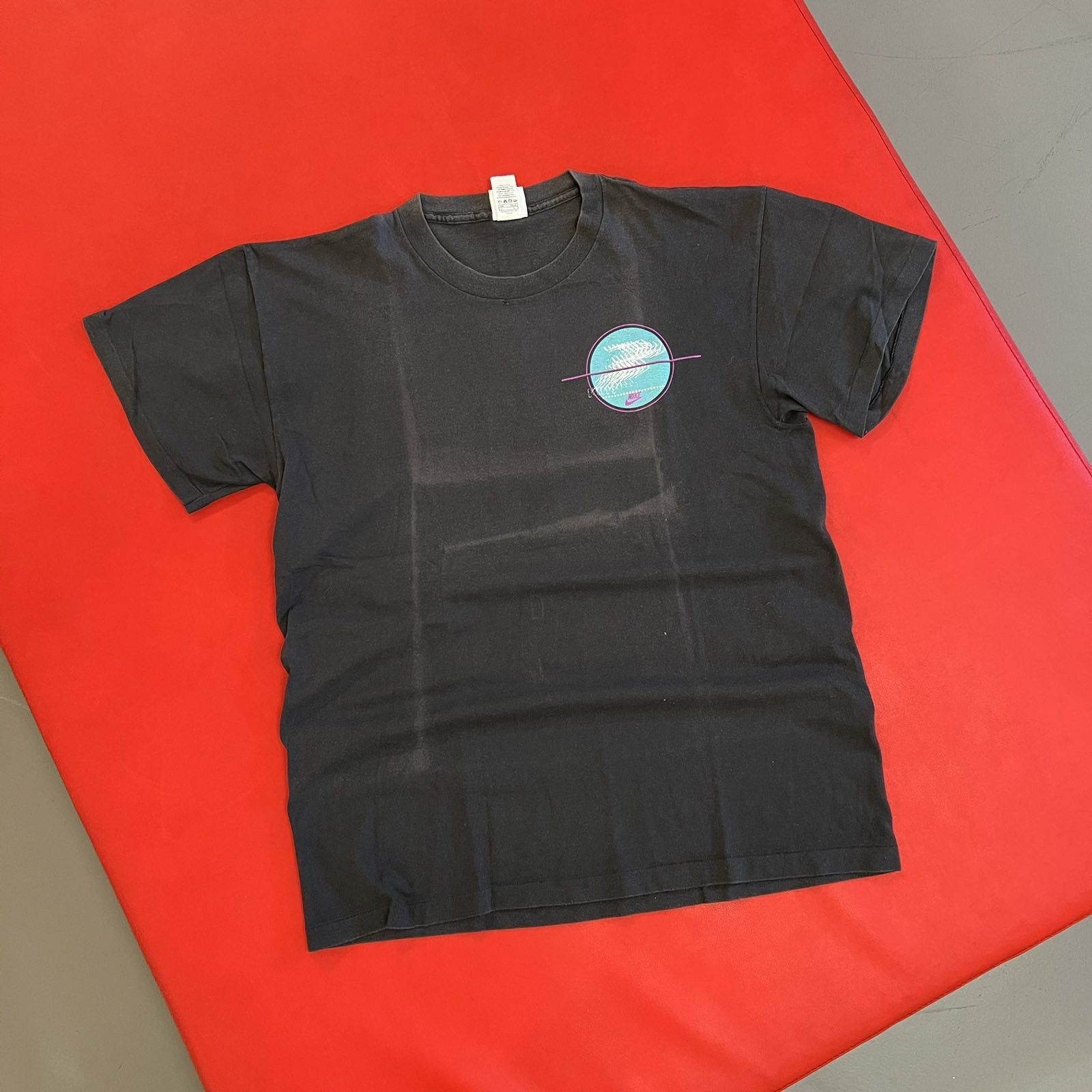 Nike × Vintage Nike vintage faded t shirt y2k Sz L 90s Size US L / EU 52-54 / 3 - 1 Thumbnail