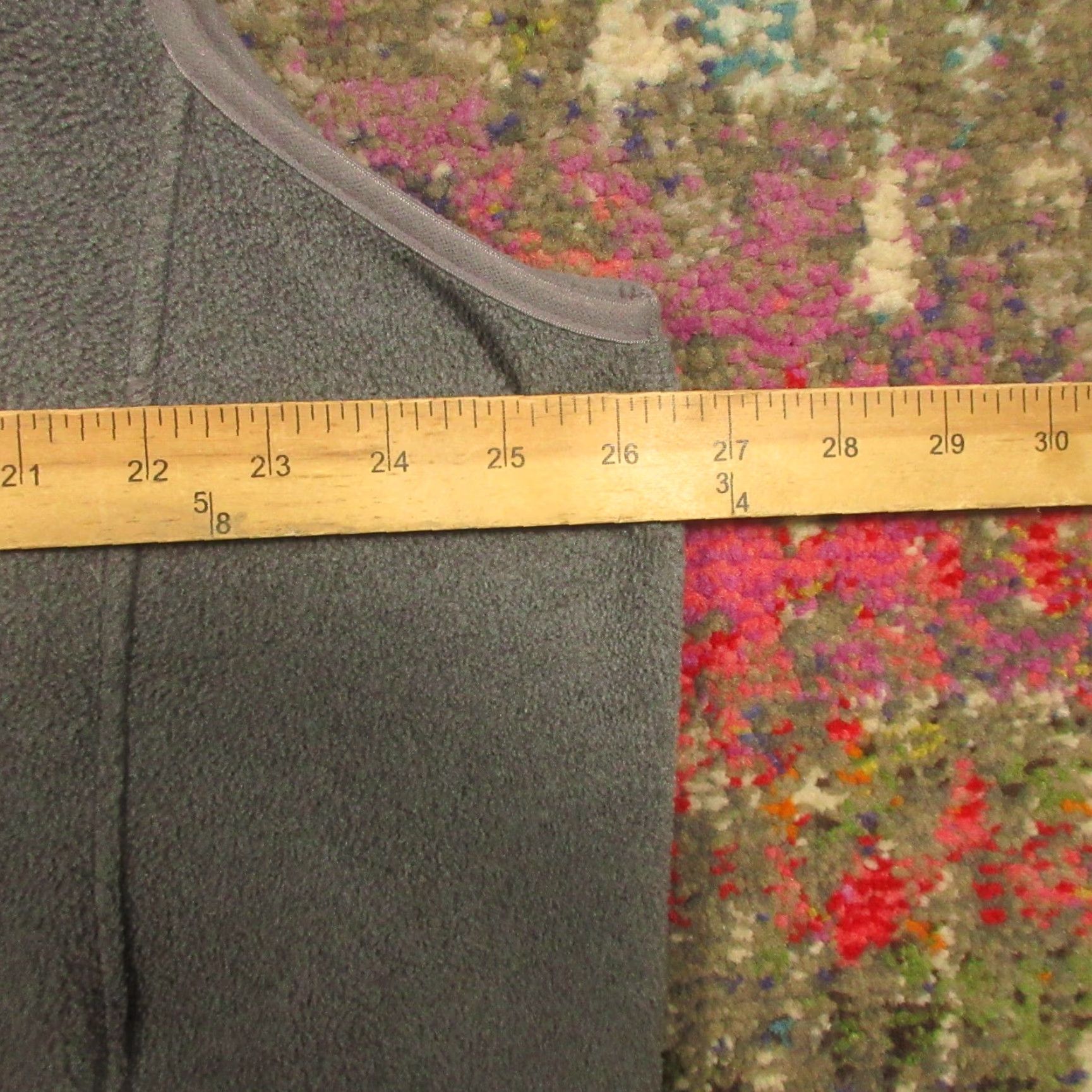 Vintage LL Bean Polartec Fleece Vest Mens 2XLT Gray Full Zip Pockets Stand-Up Collar EUC Size US XL / EU 56 / 4 - 7 Thumbnail