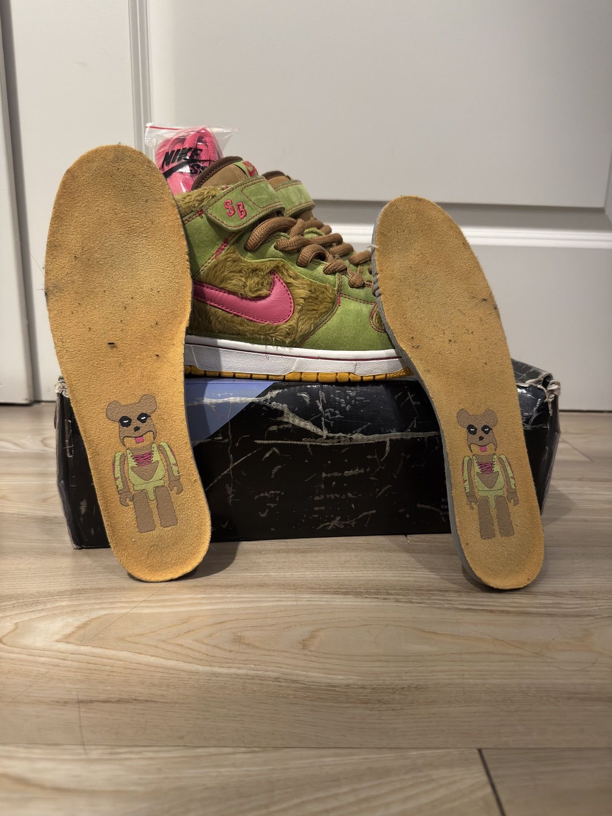 Nike SB Nike SB dunk high “Mama Bear” Size US 9 / EU 42 - 6 Thumbnail