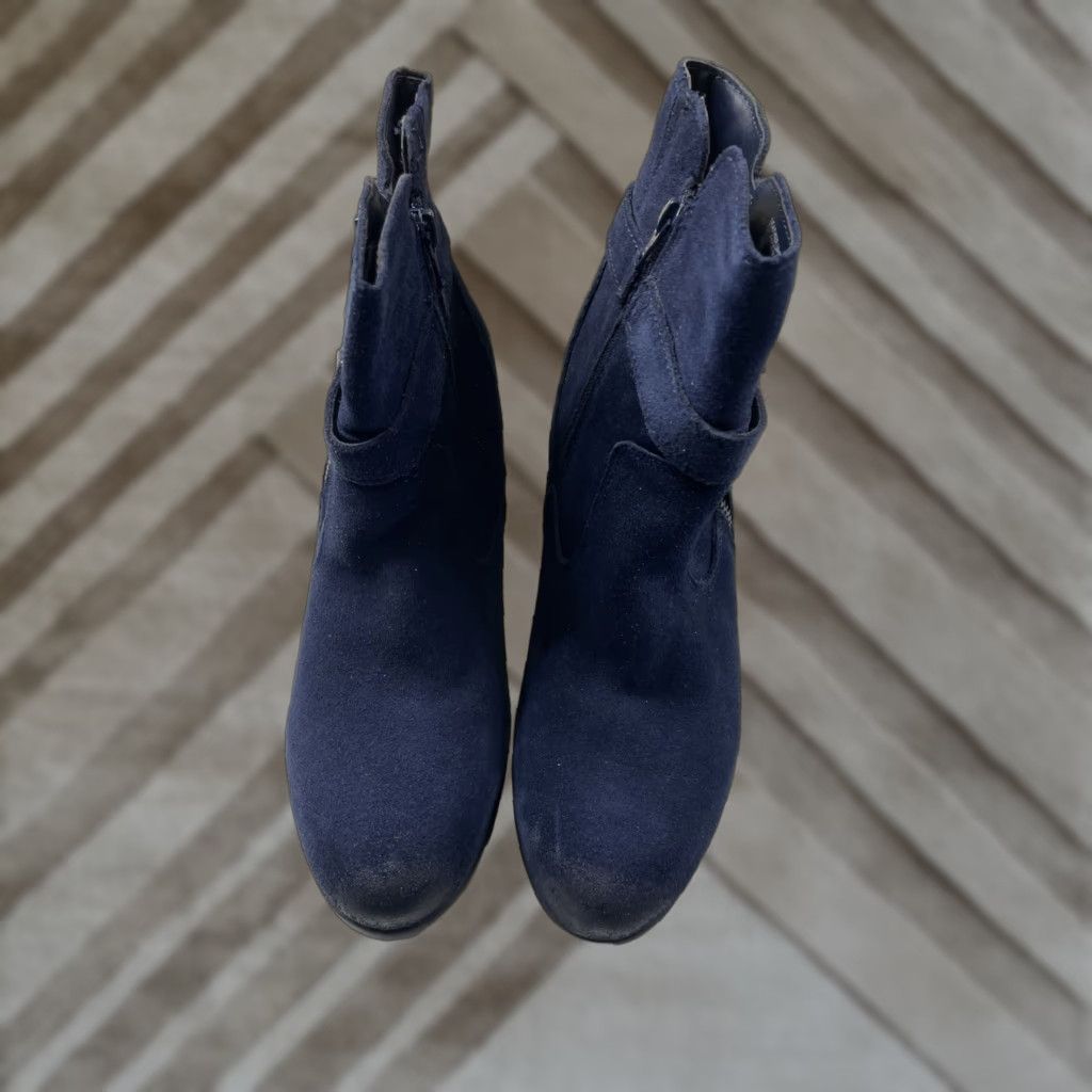 Vintage Earth Origins Tori Women's Bootie Navy Blue Suede Ankle Water Resistant 10W Wide Size US 10 / IT 40 - 1 Thumbnail