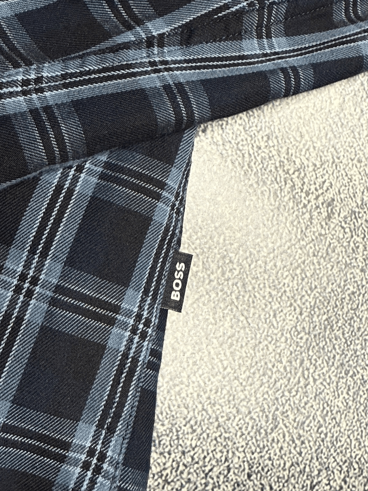 Hugo Boss Hugo Boss men's shirt L Size US L / EU 52-54 / 3 - 3 Thumbnail
