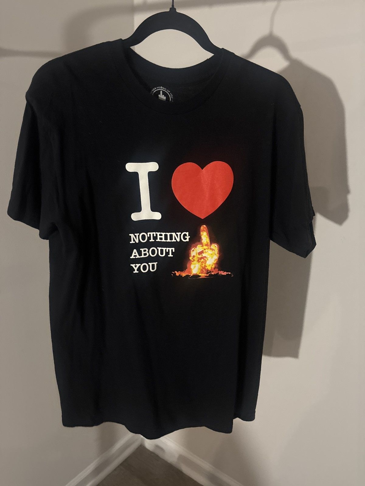 ineverheardofyou Ineverheardofyou “i ❤️ nothing about you” tee Size US M / EU 48-50 / 2 - 1 Thumbnail
