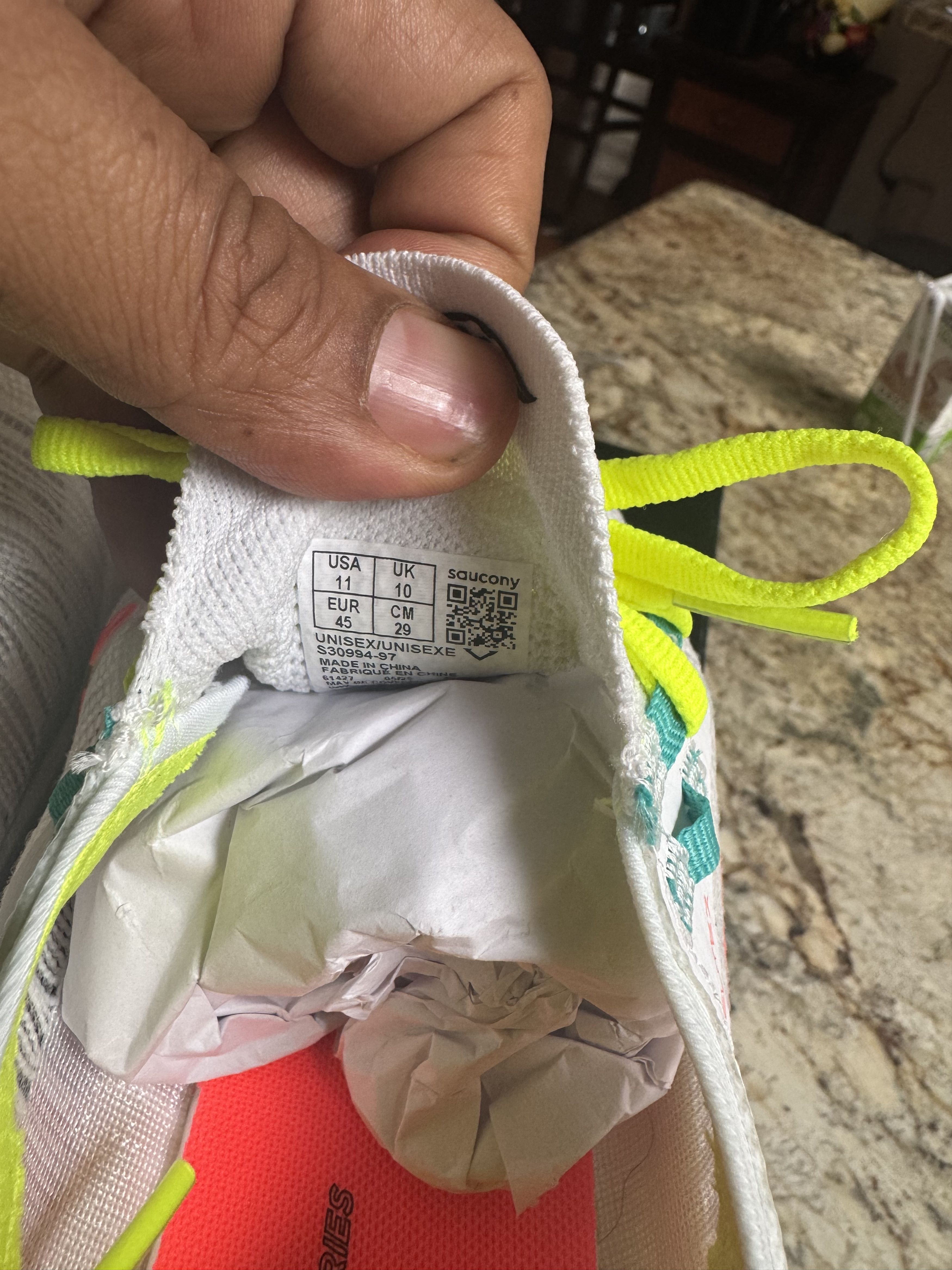 Saucony Endorphin 2 Size US 11 / EU 44 - 8 Thumbnail