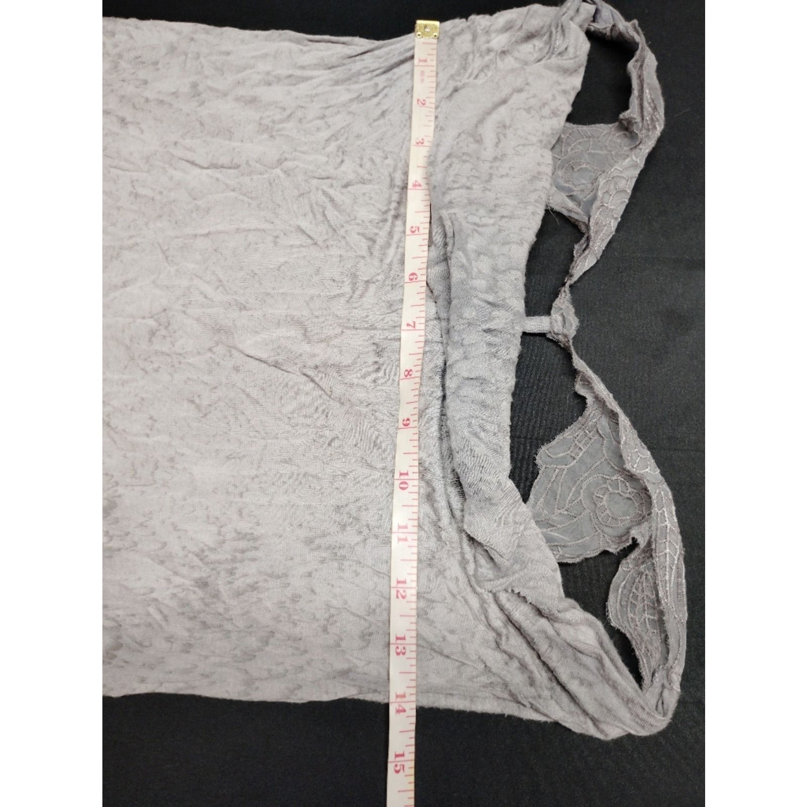 BKE BKE Gimmicks Light Gray Tank W Butterfly Lace Cutout T back Size M / US 6-8 / IT 42-44 - 5 Thumbnail