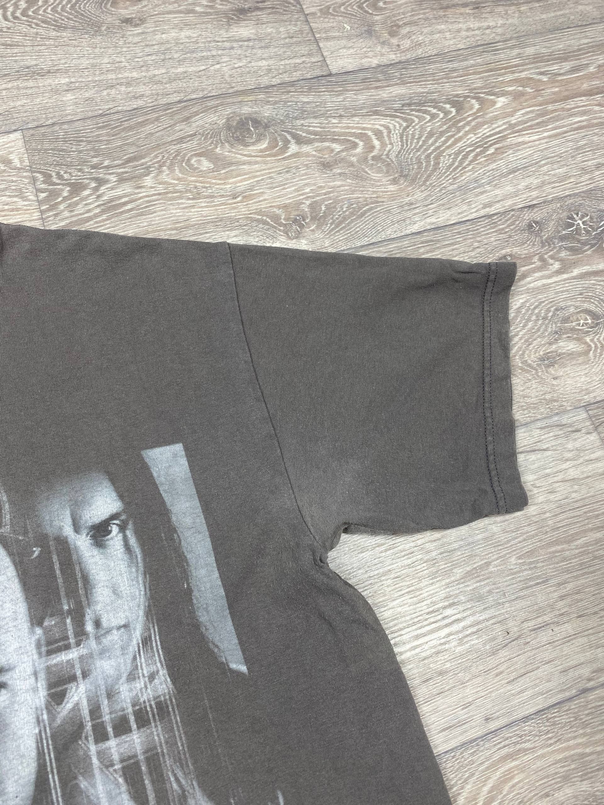Band Tees Disturbed Vintage Band Tee 2002 Size US M / EU 48-50 / 2 - 8 Thumbnail