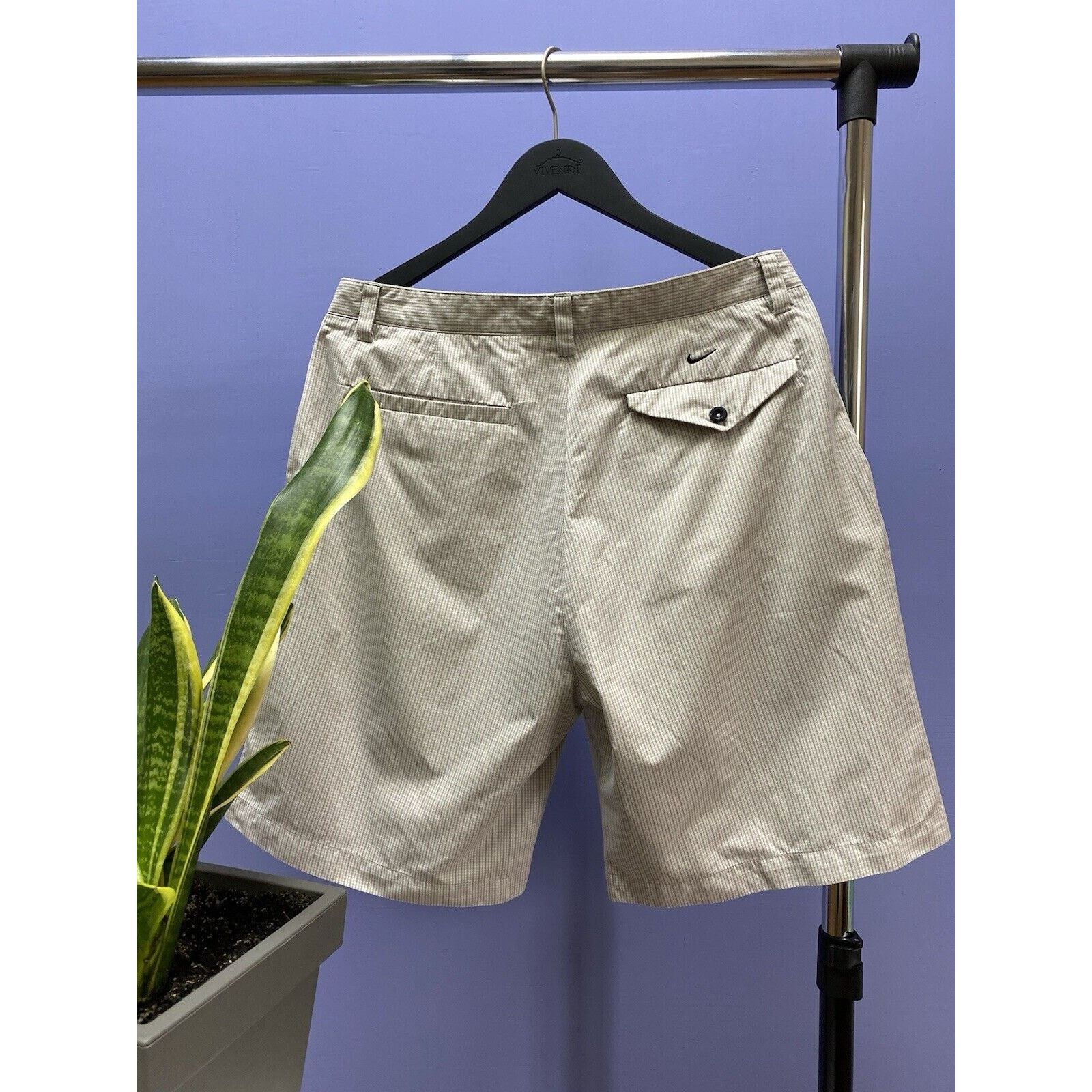 Nike × Vintage Vintage Nike Golf Shorts Size 36 Check Rare Men Size US 36 / EU 52 - 10 Thumbnail