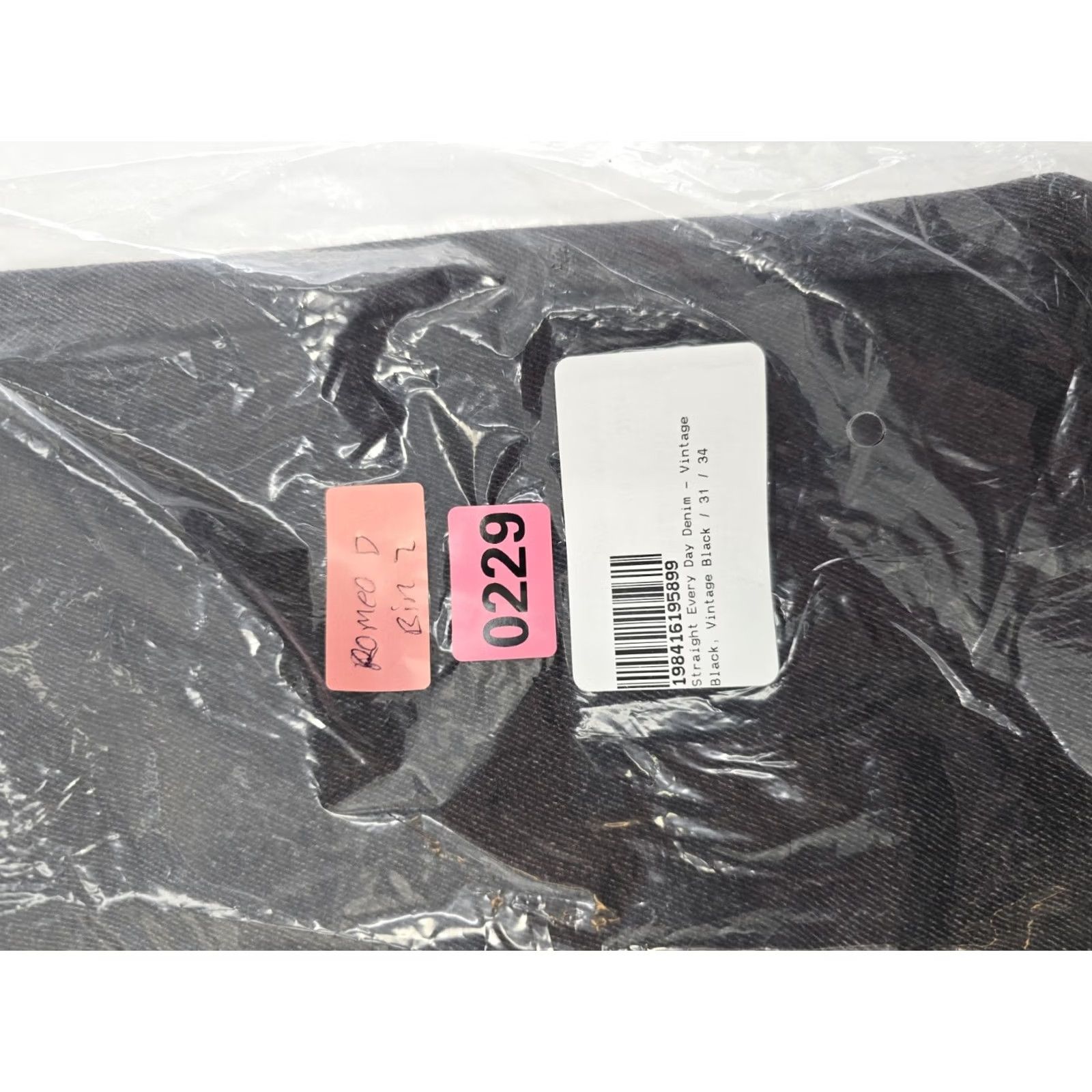 MNML mnml Jeans - black - 31x34 - Regular Straight Every Day Denim - Men’s 5-Pocket Cotton/Poly Blend Size US 31 - 3 Thumbnail
