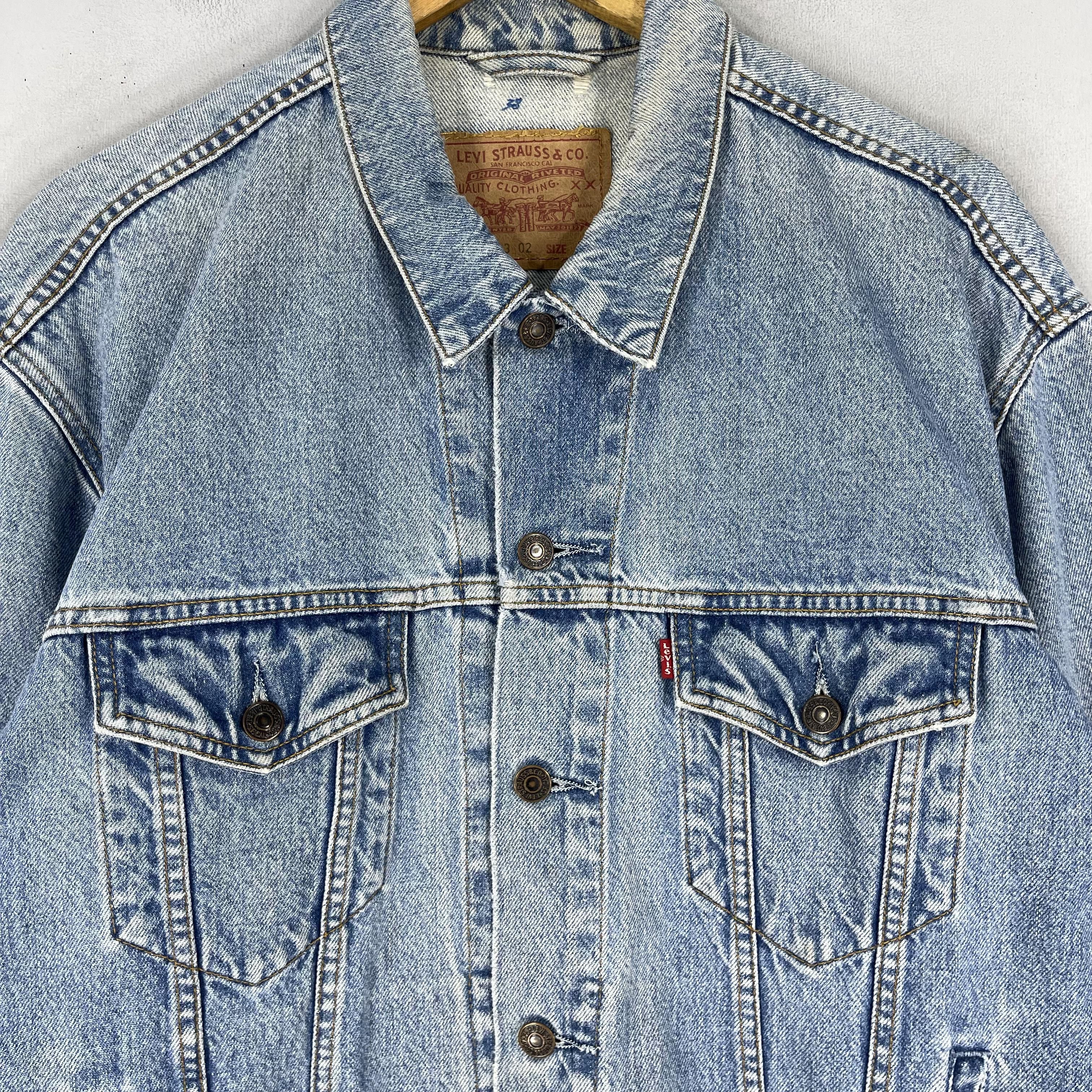 Levi's Vintage LEVIS 70503 Distressed Denim Trucker Jacket Size US XL / EU 56 / 4 - 2 Thumbnail