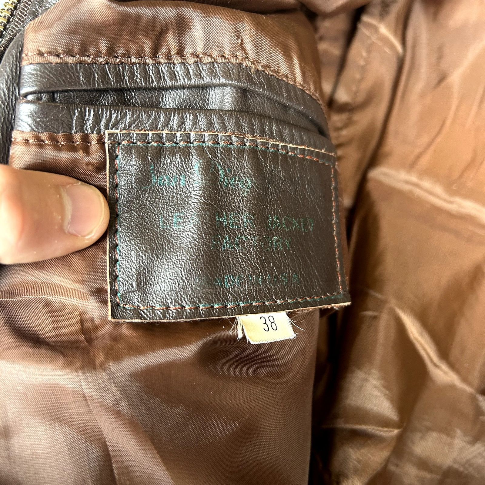 Vintage Vintage Leather Made in San Diego G3 Bomber Jacket 38 Size US M / EU 48-50 / 2 - 6 Thumbnail