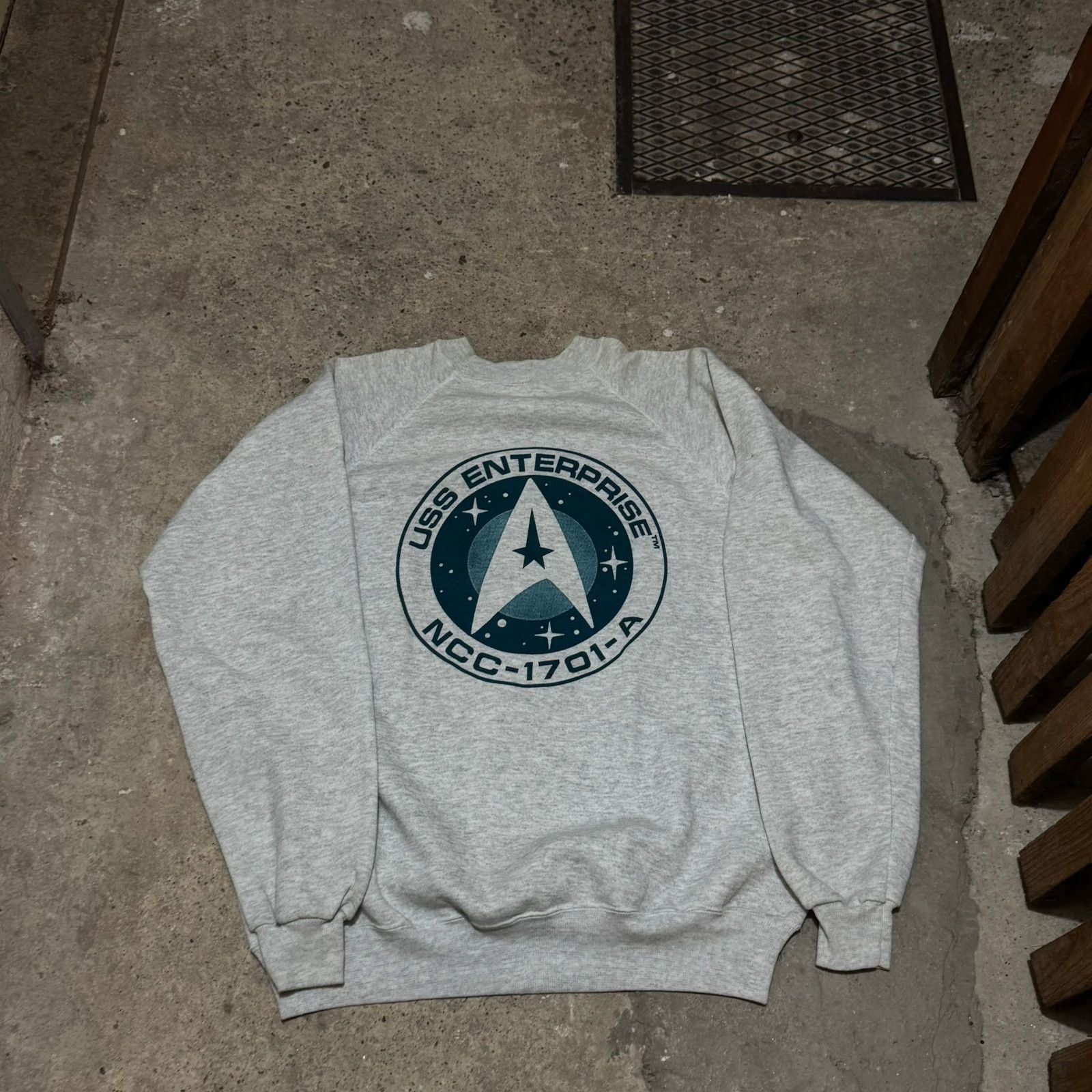 Vintage 90s Star Treck Sweatshirt hanes