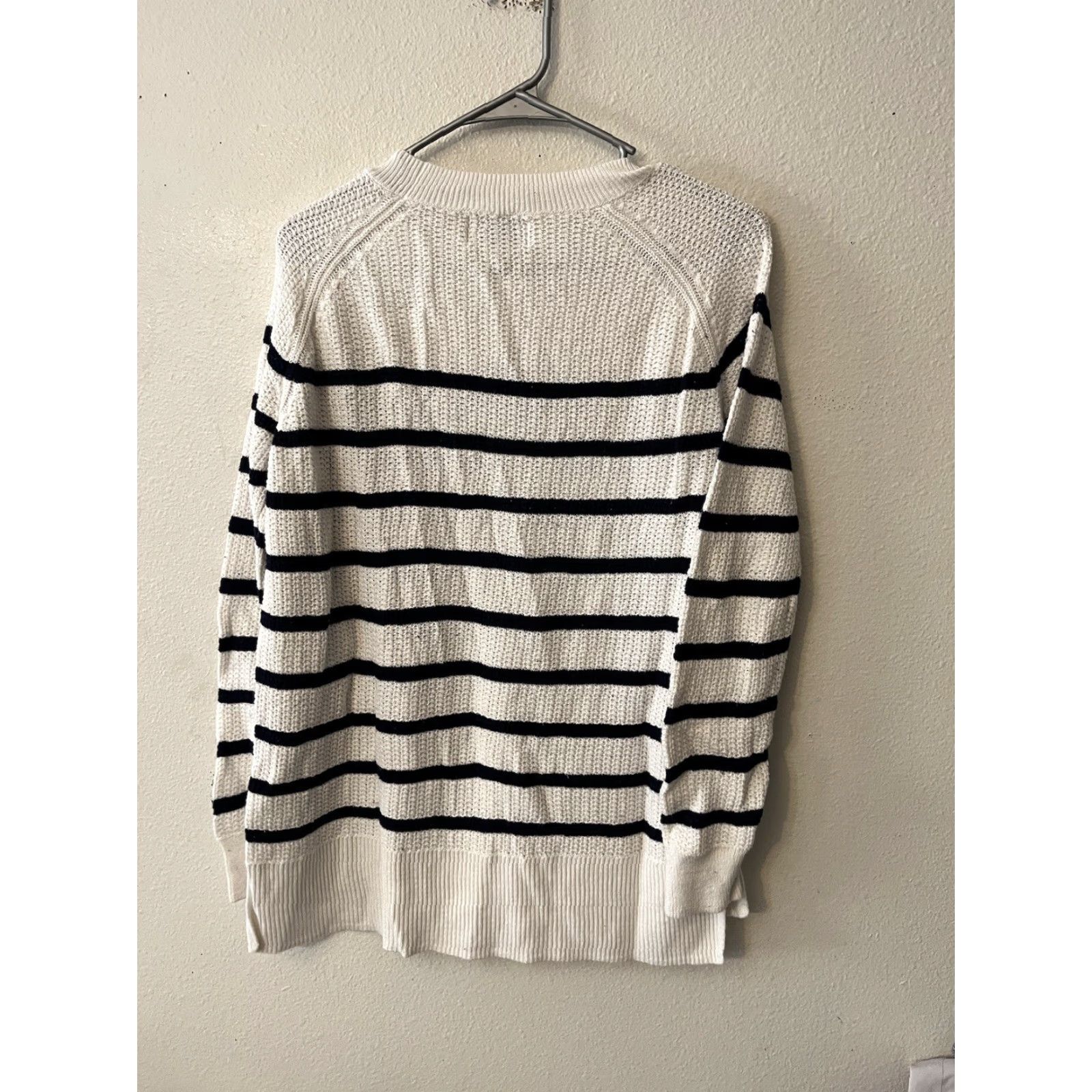 Old Navy Old Navy White Blue Striped Knit Mock Neck Sweater - L Womens Pullover Casual. Size L / US 10 / IT 46 - 3 Thumbnail