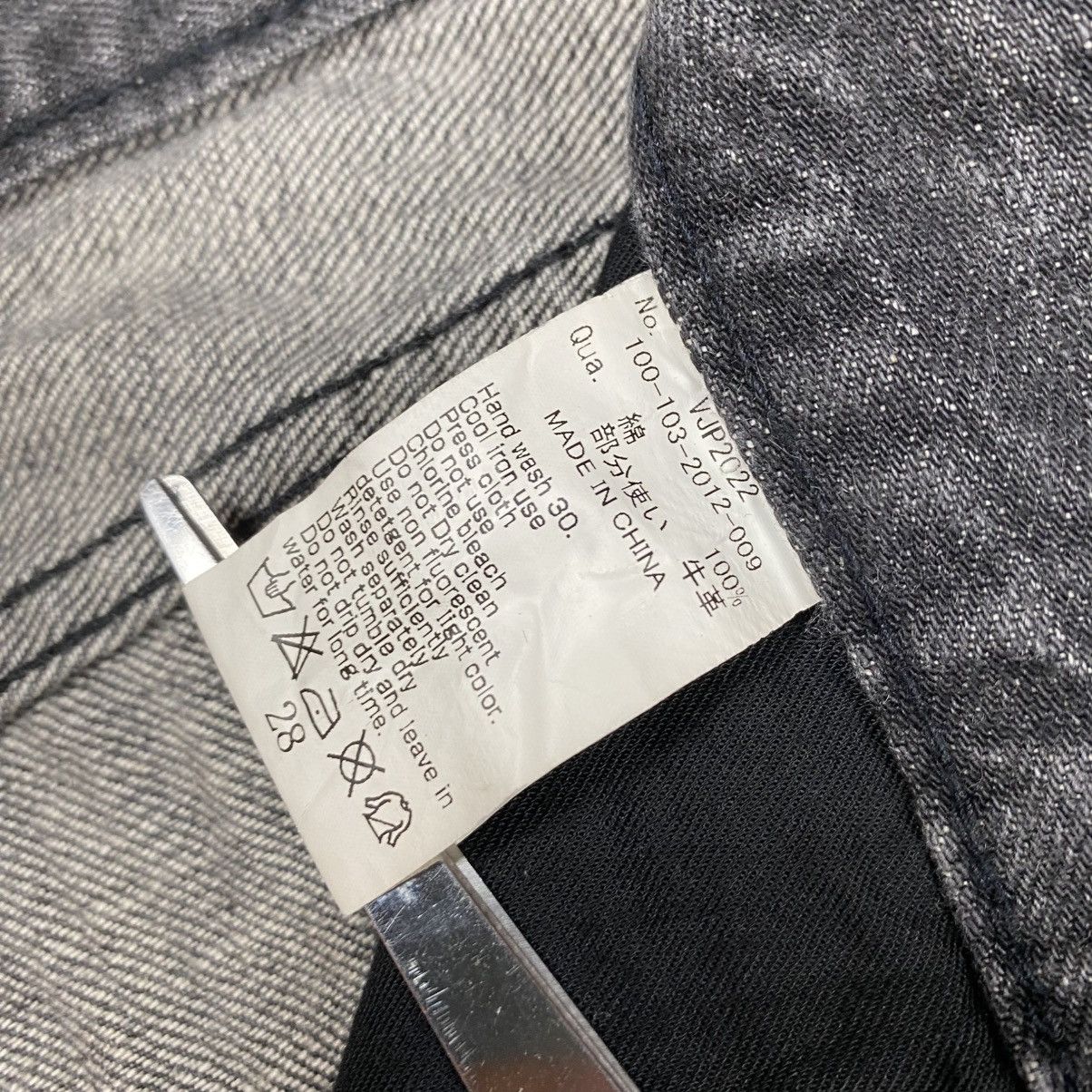 Fragment Design × Vanquish Vanquish Distressed Washed Denim Pants Size US 31 - 9 Thumbnail