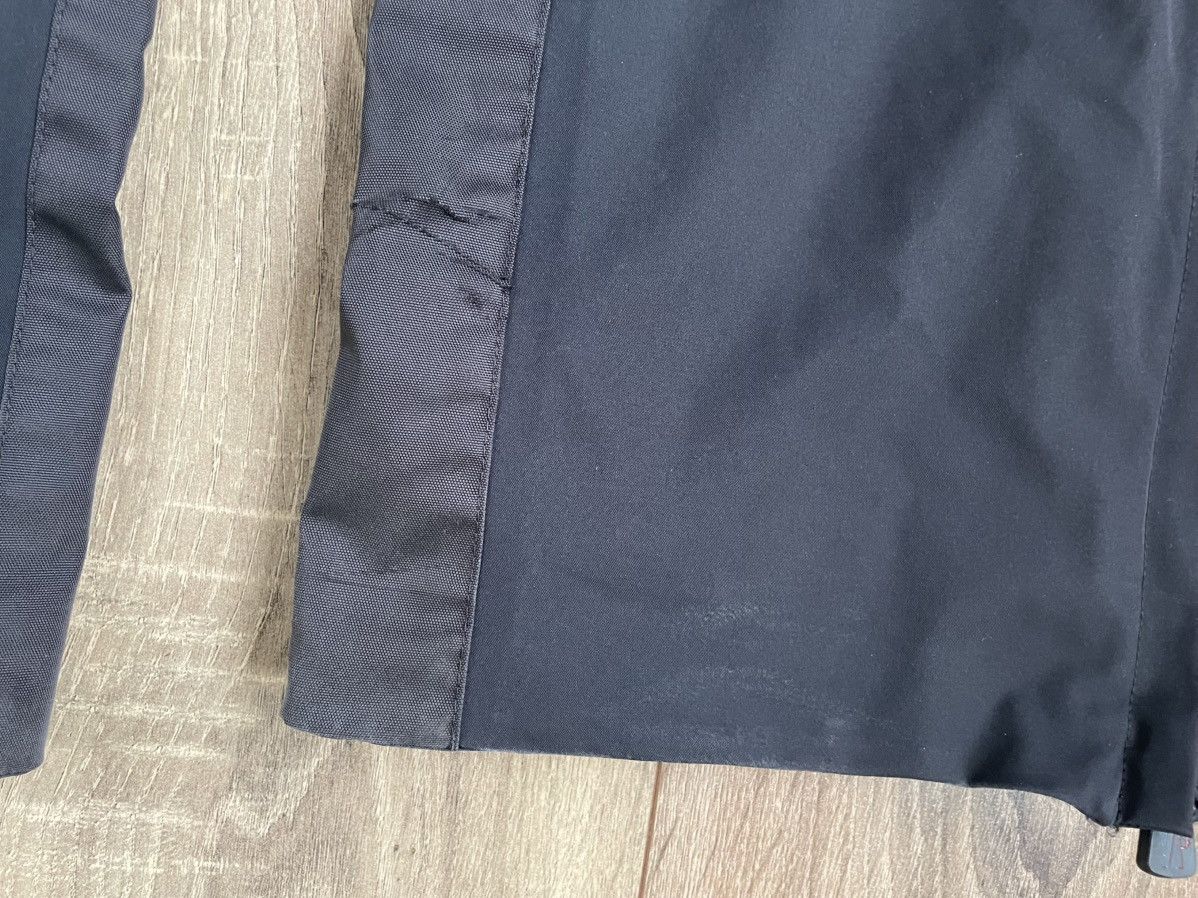Moncler Grenoble Moncler Grenoble Black Nylon Ski Pants Men's Size US 34 / EU 50 - 11 Thumbnail