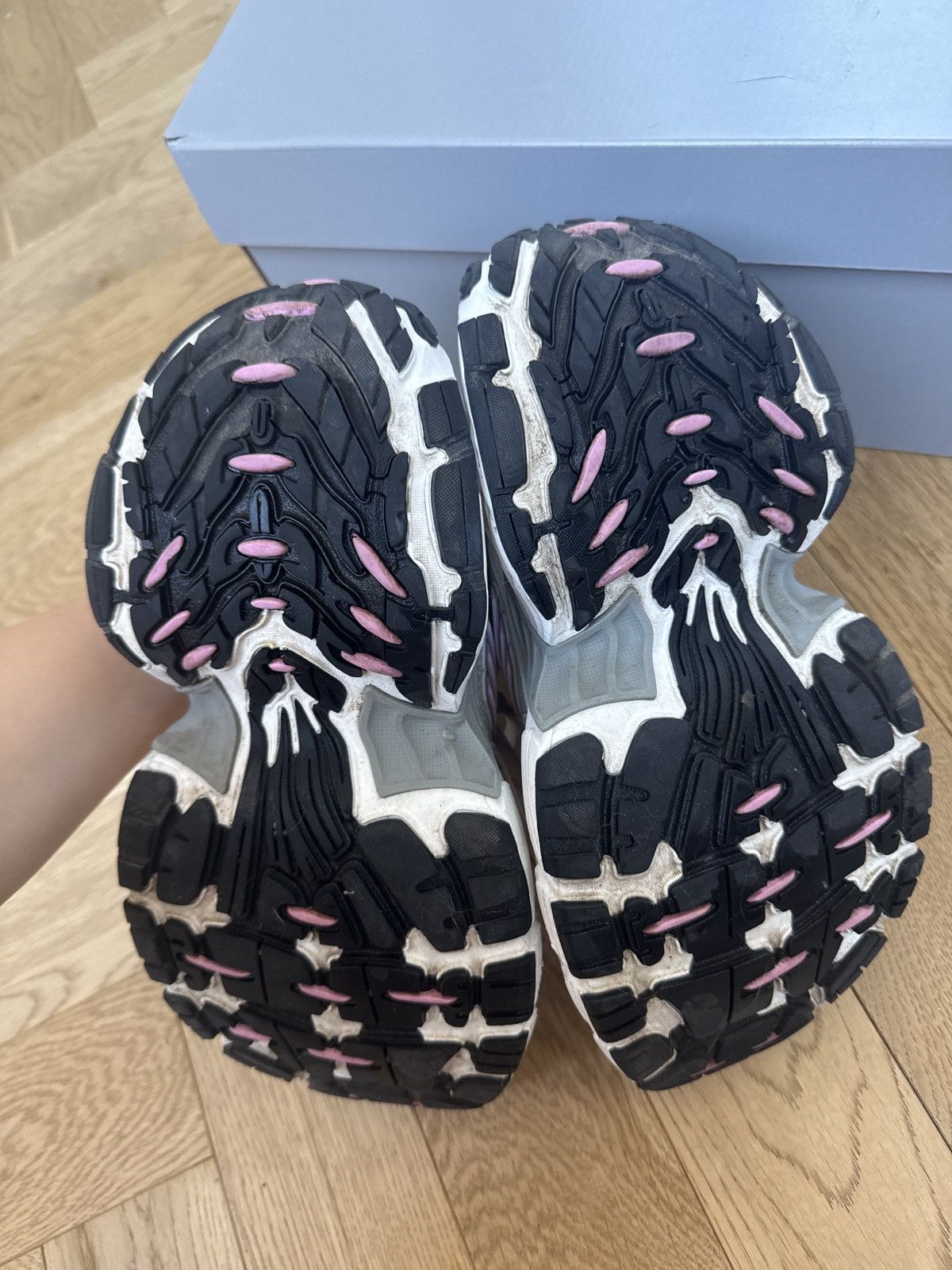 Balenciaga Balenciaga 6XL White&Pink Size US 9 / IT 39 - 5 Thumbnail