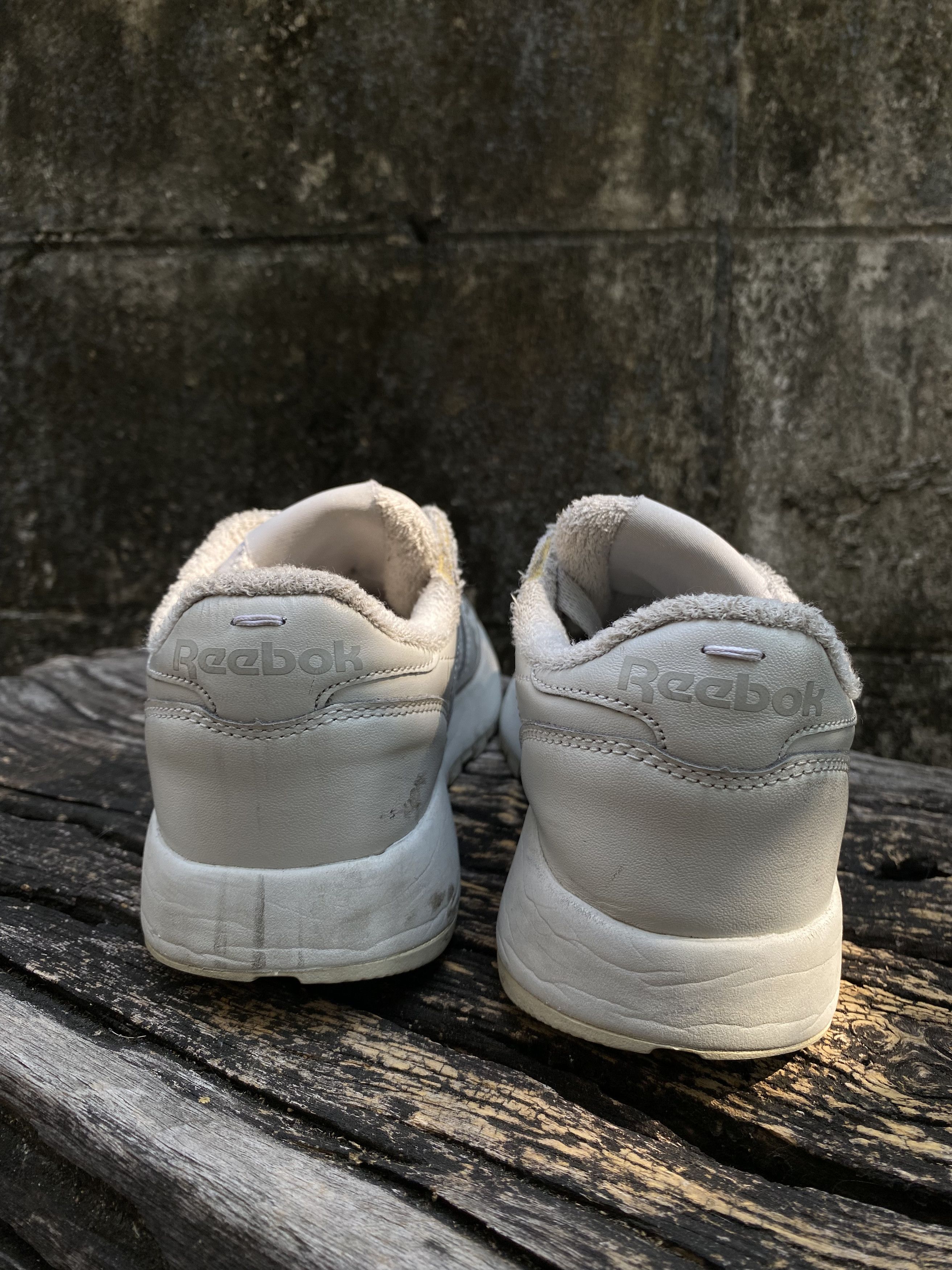 Maison Margiela × Reebok Maison Margiela Reebok Classic Leather Tabi EU36 Size US 6 / IT 36 - 5 Thumbnail