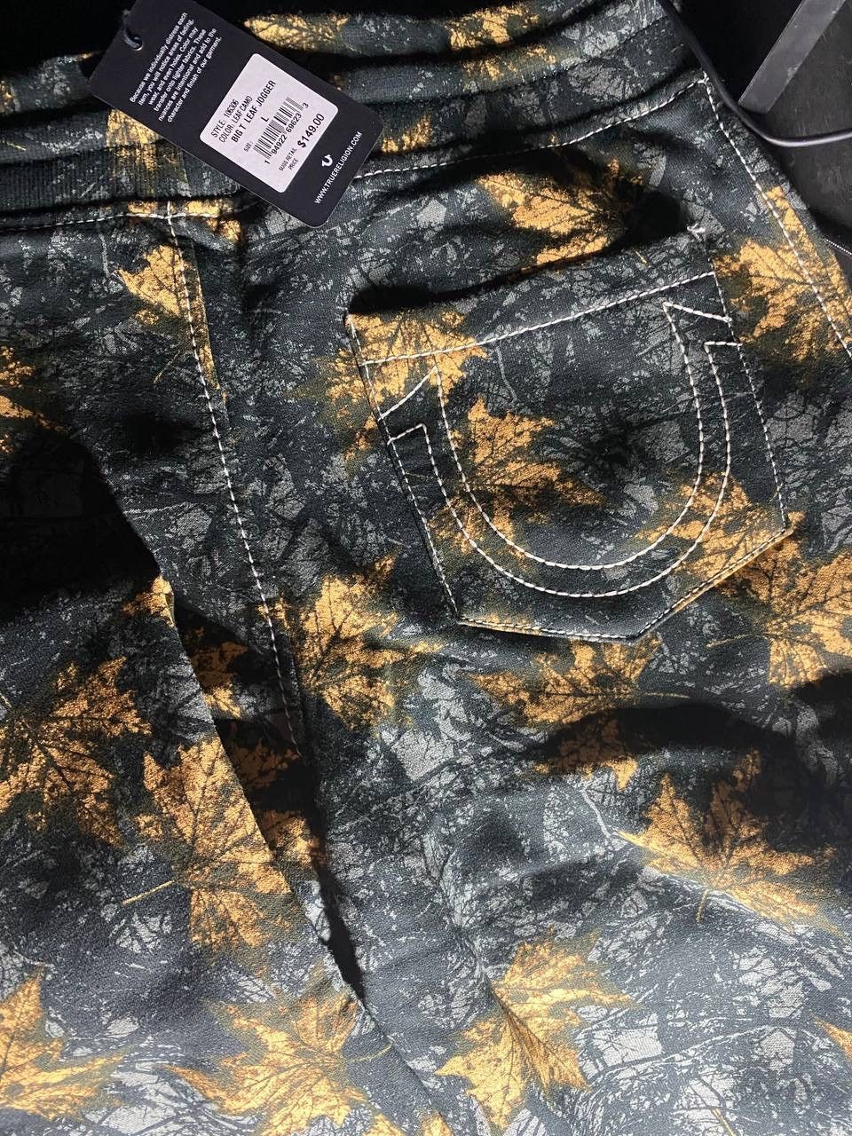 True Religion True Religion Big T Leaf Jogger Size US 34 / EU 50 - 4 Thumbnail