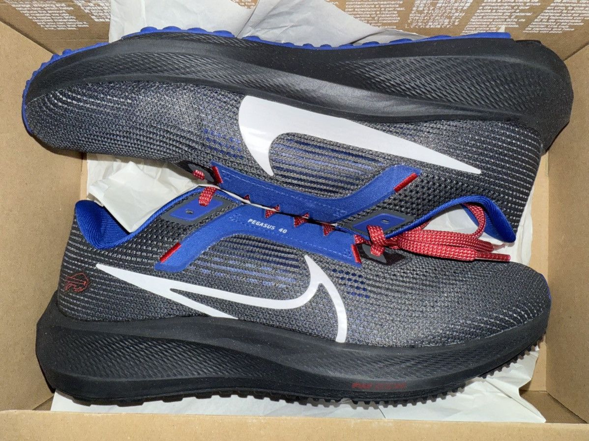 Nike Nike Air Zoom Pegasus 40 NFL “Buffalo Bills” New in Box! 9.5 Size US 9.5 / EU 42-43 - 3 Thumbnail