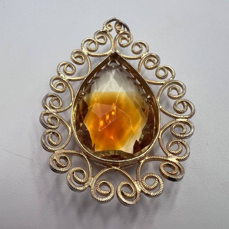 Vintage Vintage Sarah Coventry Pendant Filigree Gold Tone Amber Glas Size ONE SIZE - 4 Thumbnail
