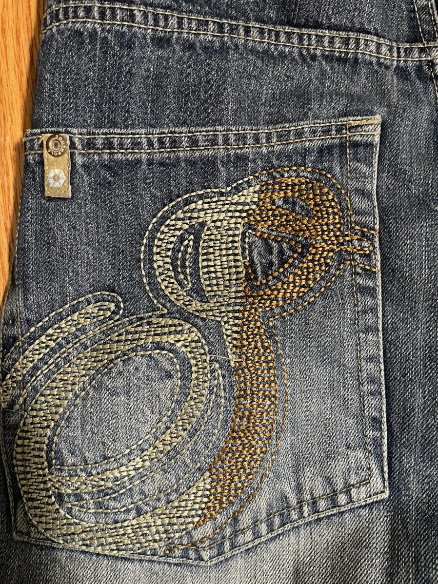 Southpole Southpole embroidered brown tab. Size US 34 / EU 50 - 4 Thumbnail