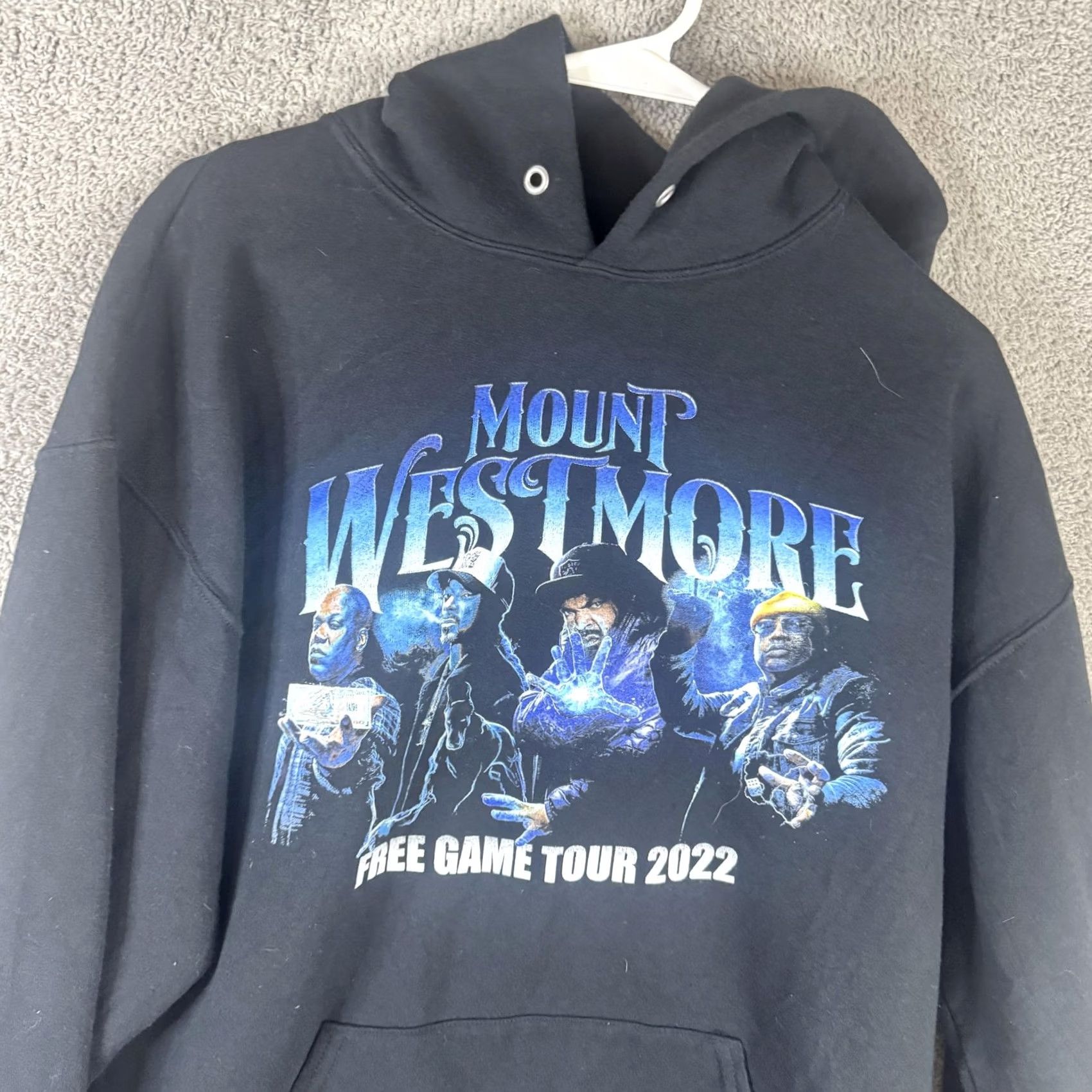 Vintage Mount Westmore Hoodie Mens M Black Fleece Sweatshirt Graphic Print Front Back Free Game Tour 2022 Hip Hop Concertwear Logo Pockets Size US M / EU 48-50 / 2 - 4 Thumbnail