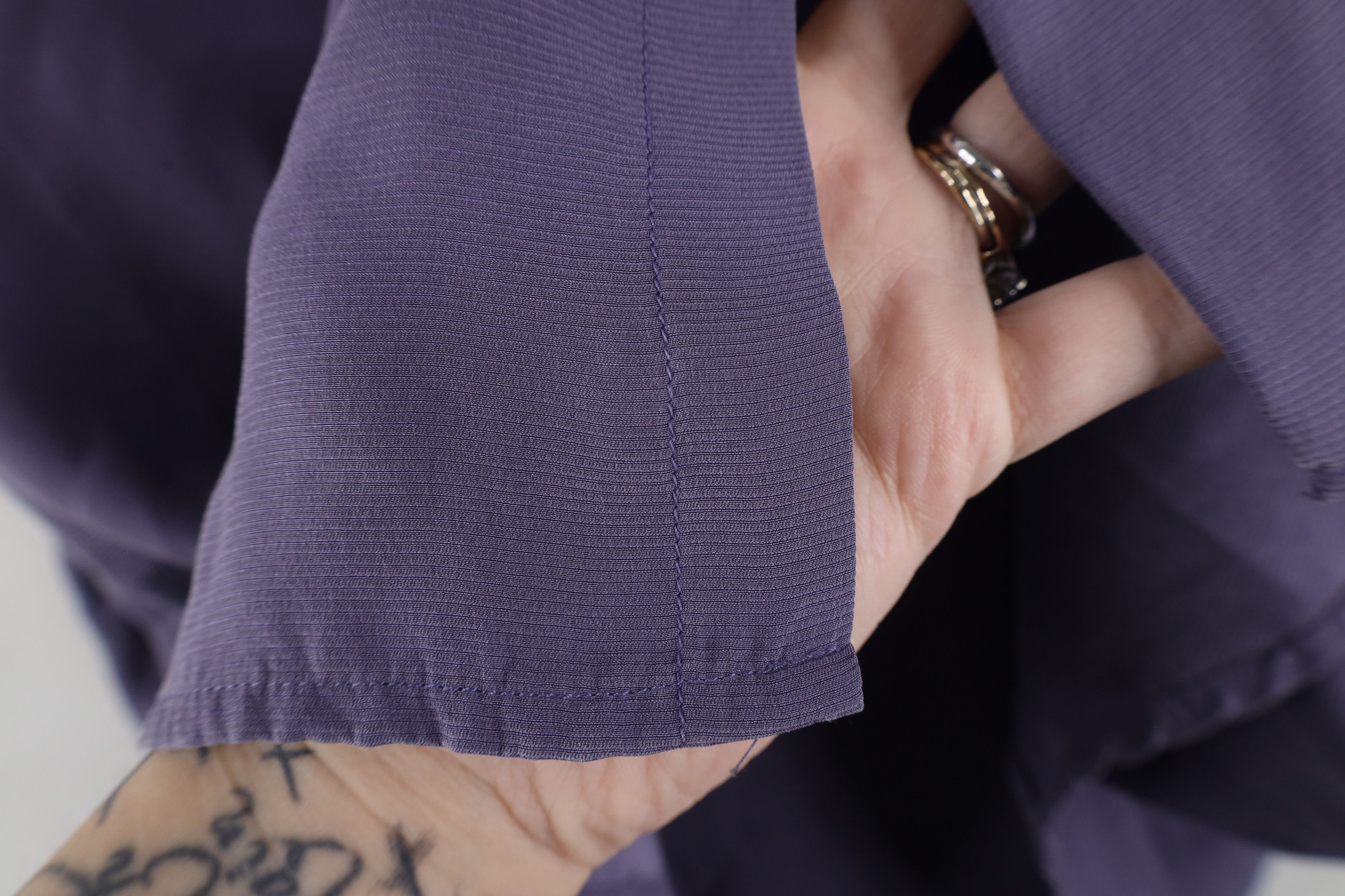 Vintage Vintage 90s Streetwear Silk Short Sleeve Button Shirt Purple Size US M / EU 48-50 / 2 - 7 Thumbnail