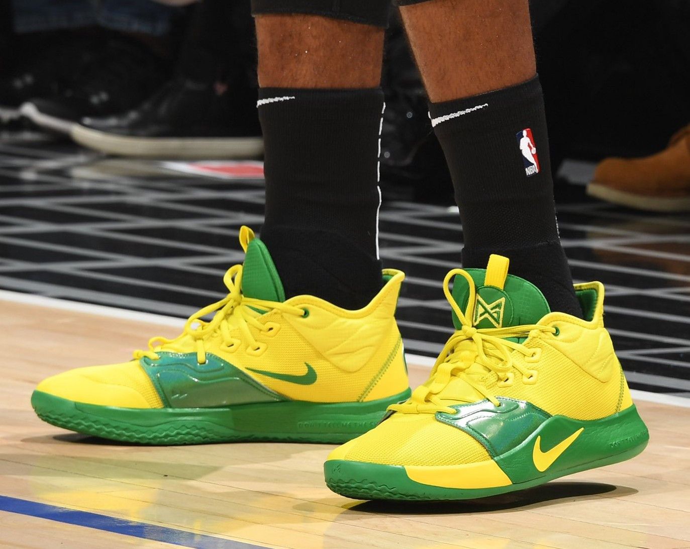 Nike Nike PG 3 Oregon PE Promo Sampl Size US 12 / EU 45 - 11 Thumbnail