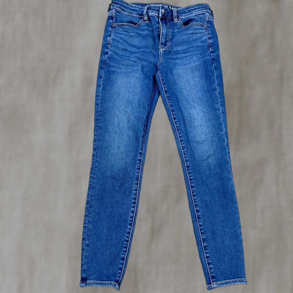 American Eagle Outfitters American Eagle Jeans Women 4 Short High Rise Jegging Med Wash Faded Stretch A80 Size 27" / US 4 / IT 40 - 1 Thumbnail