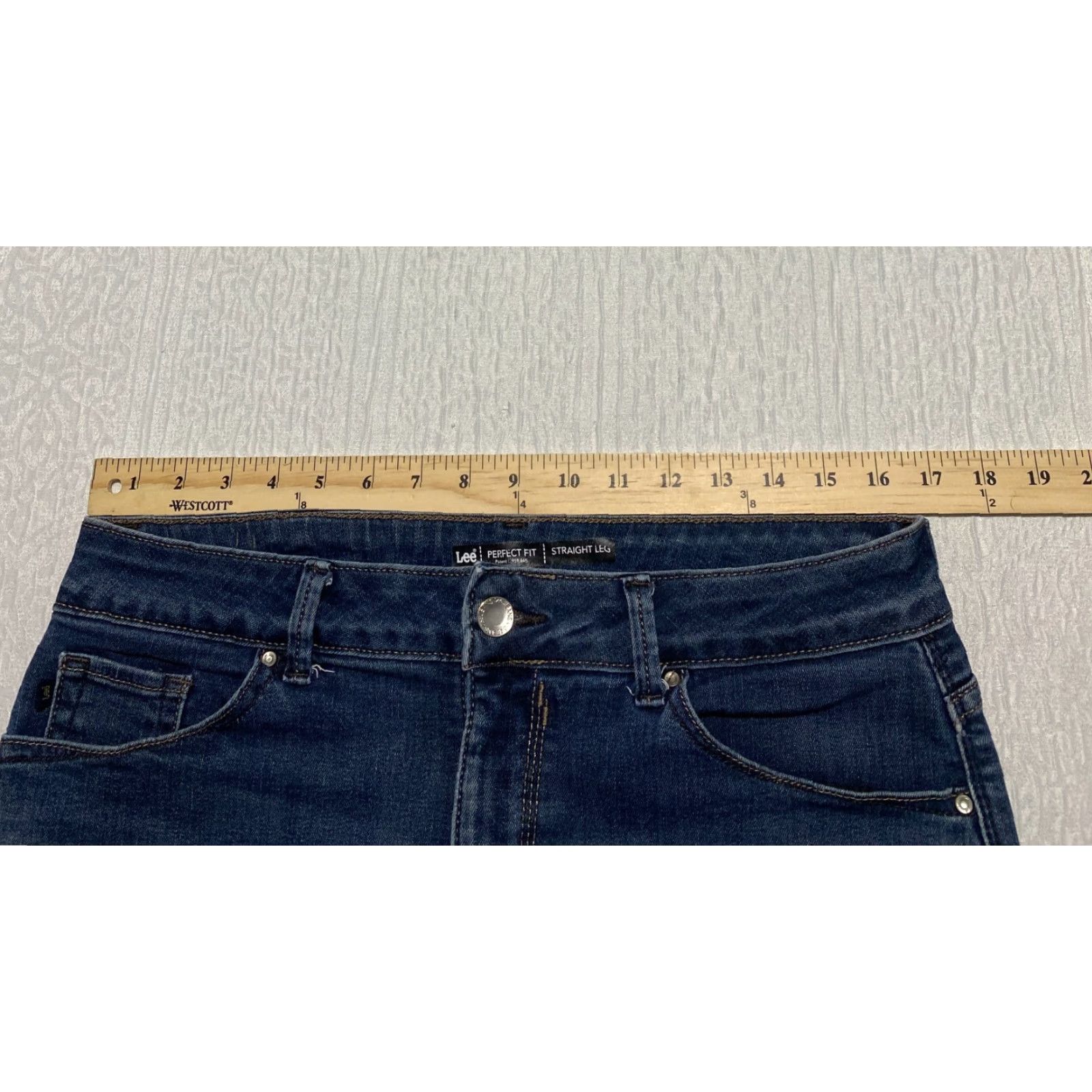 Lee Lee Shorts Womens 32 Blue Cut Off Denim Jorts Stretch Summer Raw Hem Pockets Denim Shorts Womens 32 Blue Casual 5-Pocket Stretch Summer Women Size 24" / US 00 / IT 34 - 6 Thumbnail