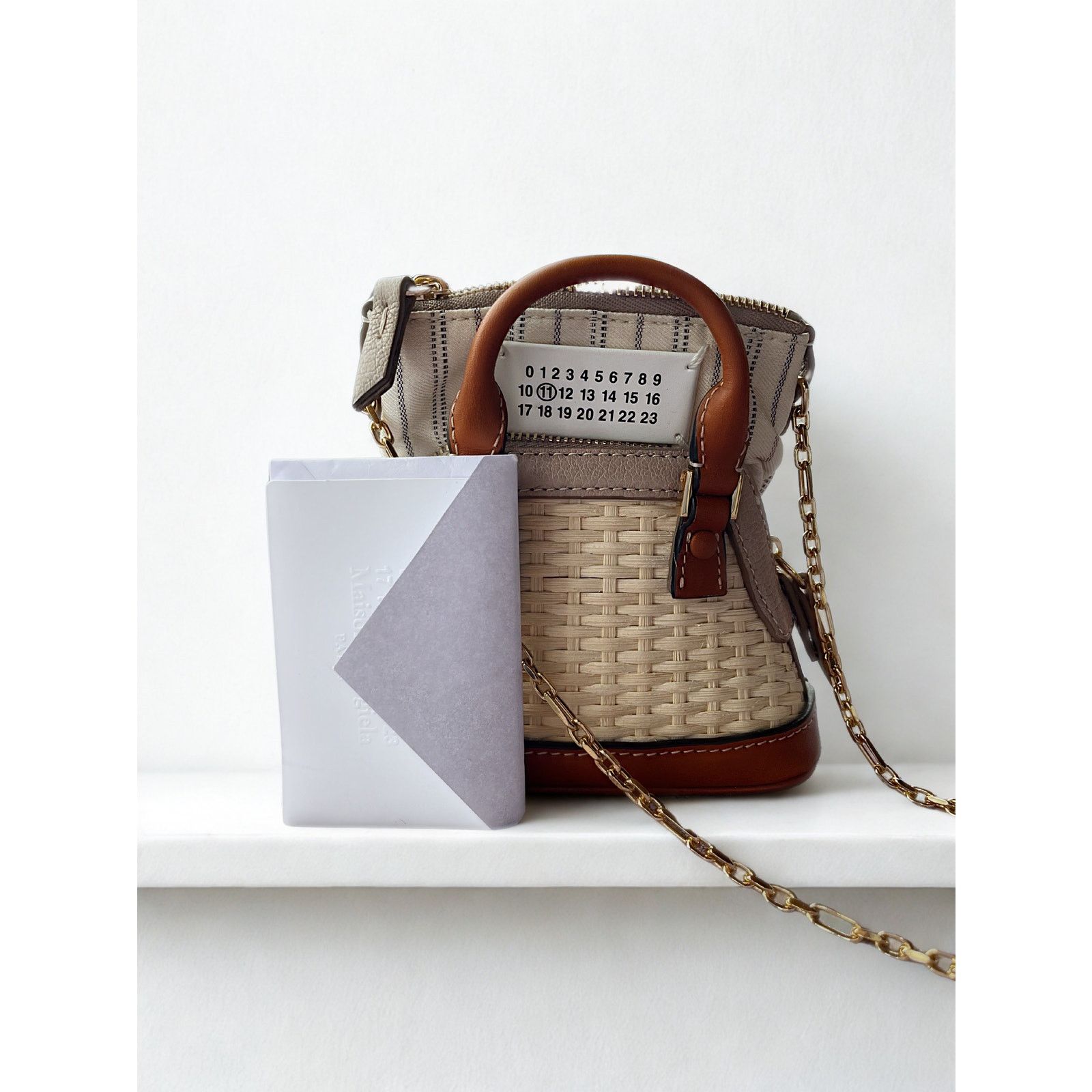 Maison Margiela Maison Margiela 5AC Classique Baby Top Handle Raffia Beige Size ONE SIZE - 5 Thumbnail