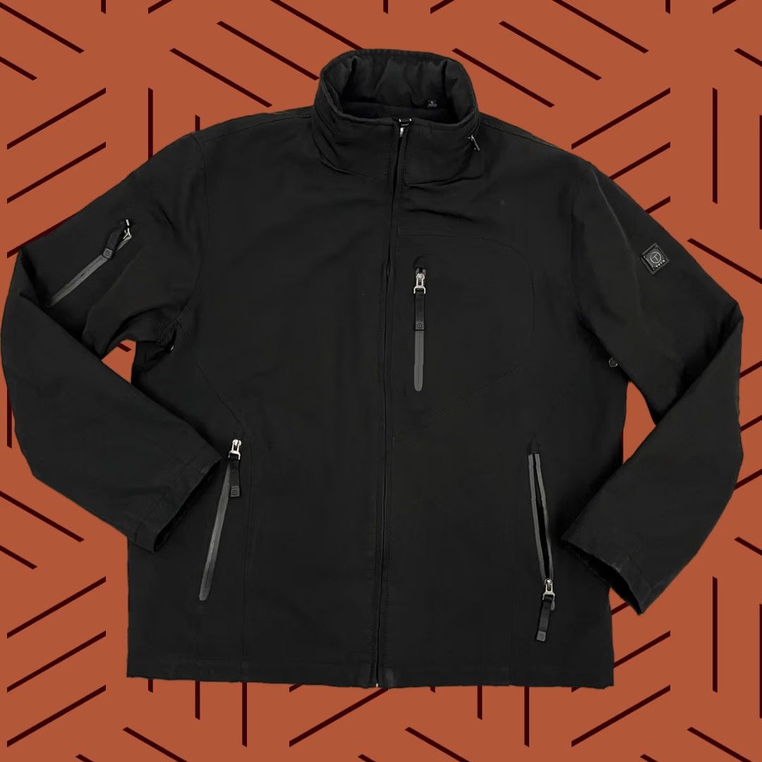 Tumi Tumi Tech Jacket Mens L Black Windbreaker Soft Shell Hooded Full Zip Size US L / EU 52-54 / 3 - 1 Thumbnail