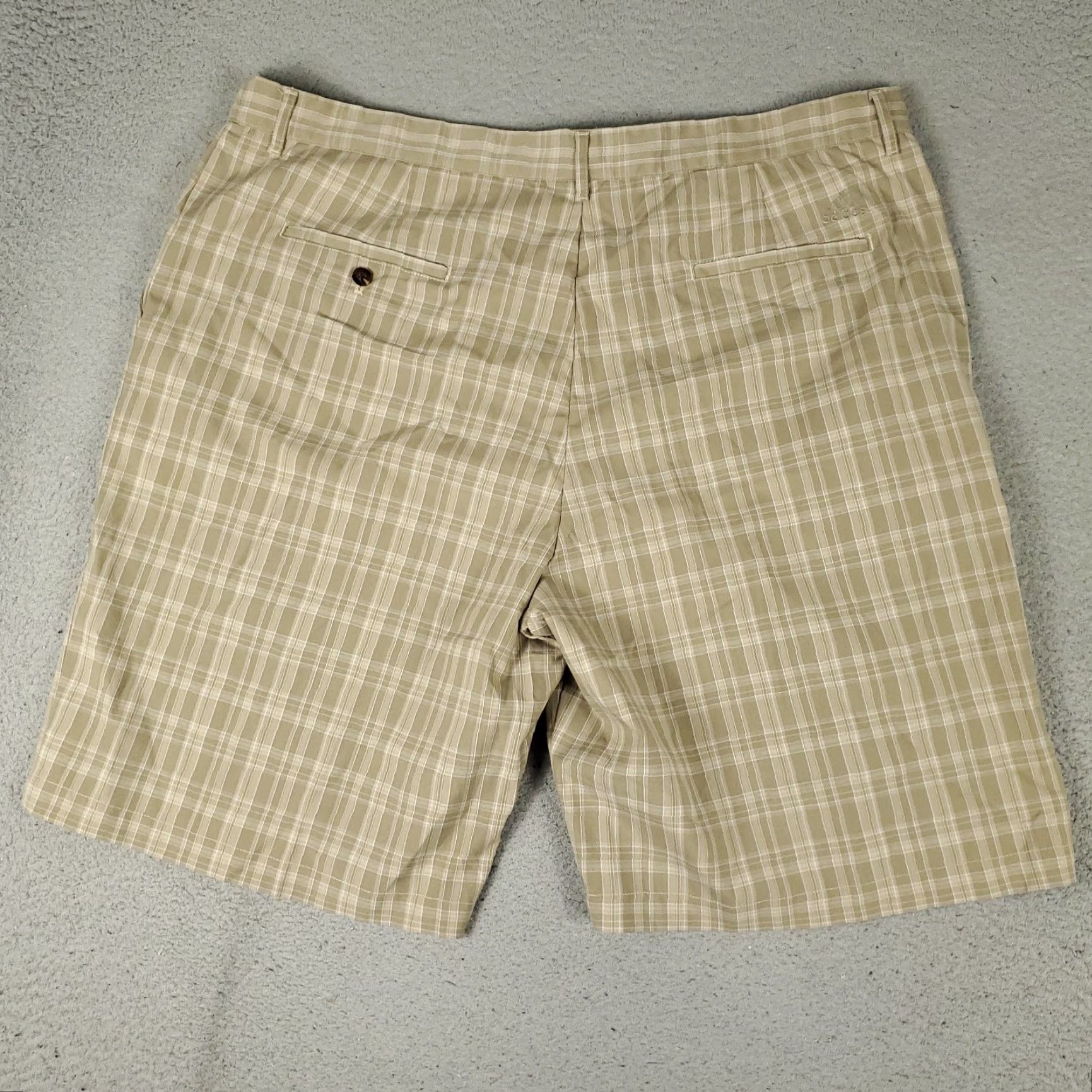 Adidas Adidas Shorts Mens Size 42 Beige Plaid Golf Slash Pockets Flat Front Chino Size US 42 / EU 58 - 7 Thumbnail