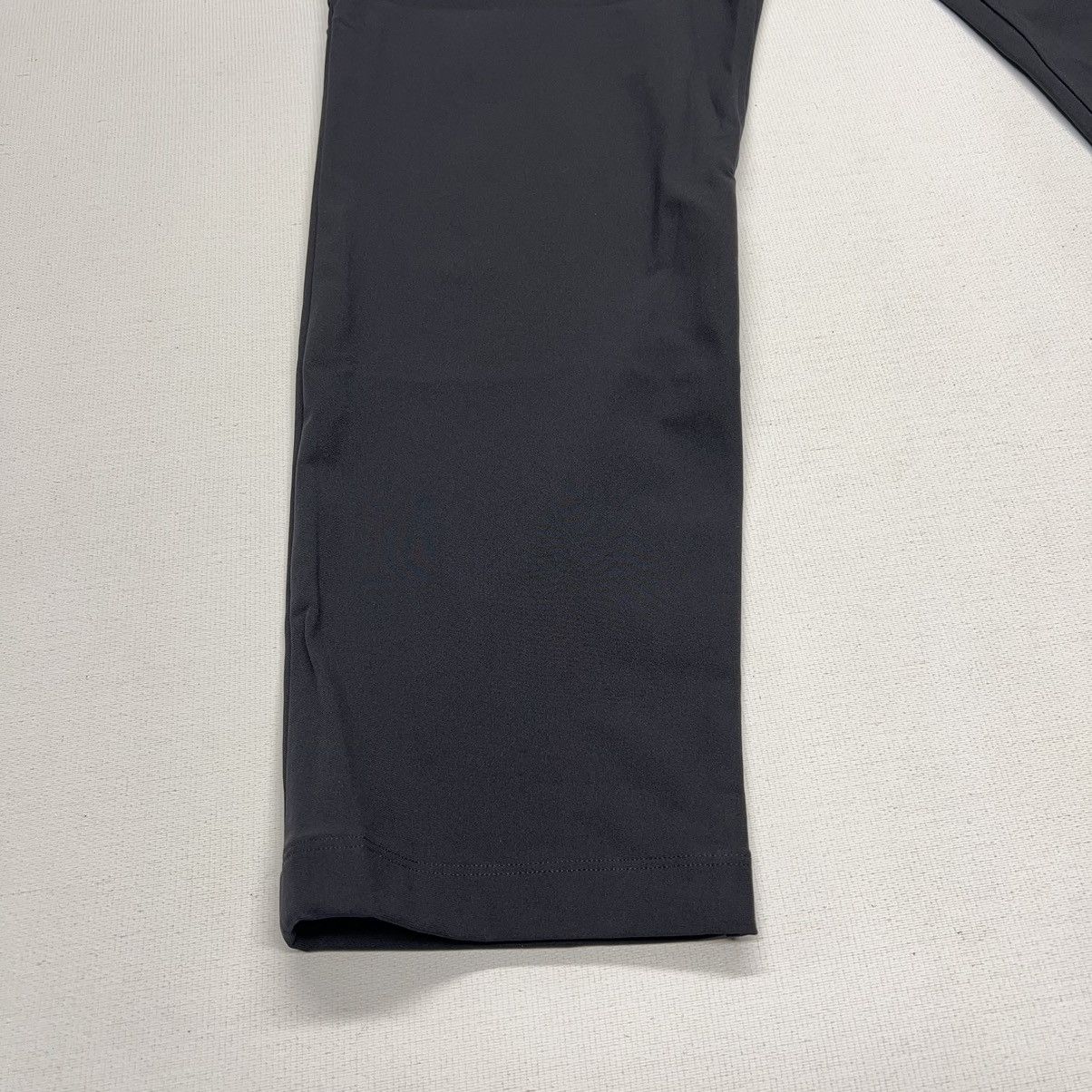 Lululemon NEW LuluLemon ABC Pants Black Slim Stretch 32L Warpstreme Size US 36 / EU 52 - 15 Thumbnail