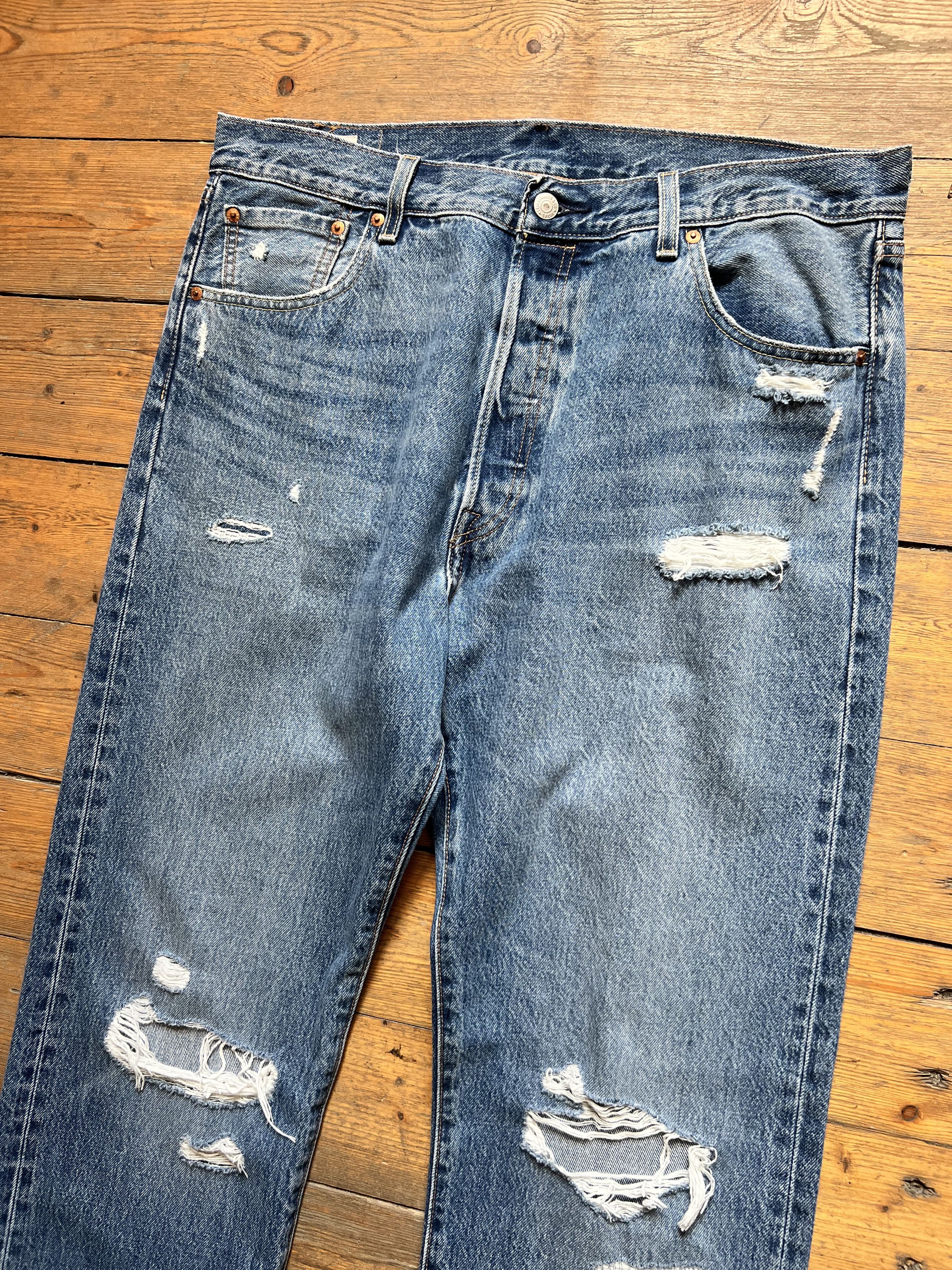 Levi's Vintage Clothing Levis Distressed 501 93 Baggie Relaxed Fit Denim Jeans pants Size US 36 / EU 52 - 2 Thumbnail